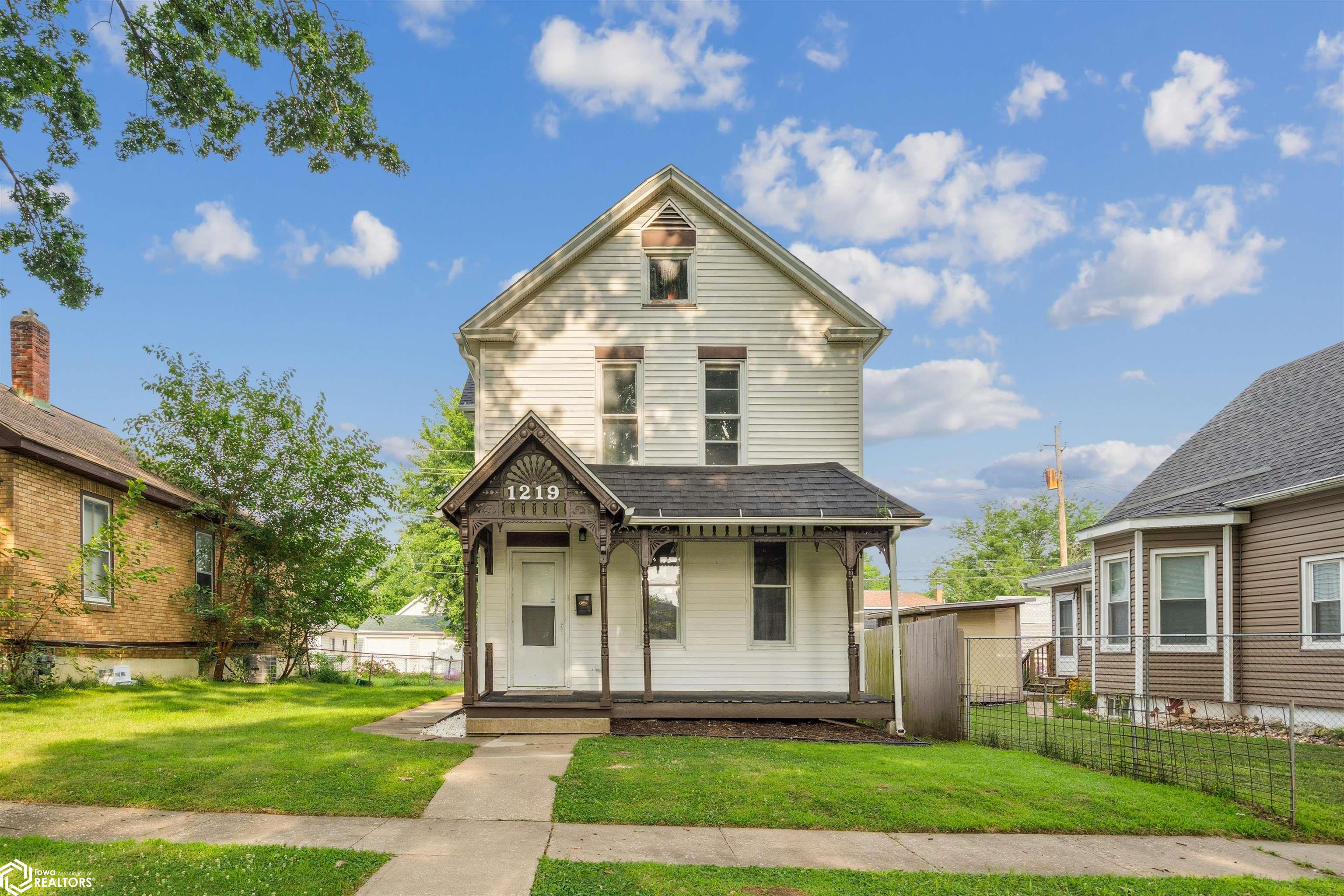 1219 N 7th Street, Burlington, Iowa image 1