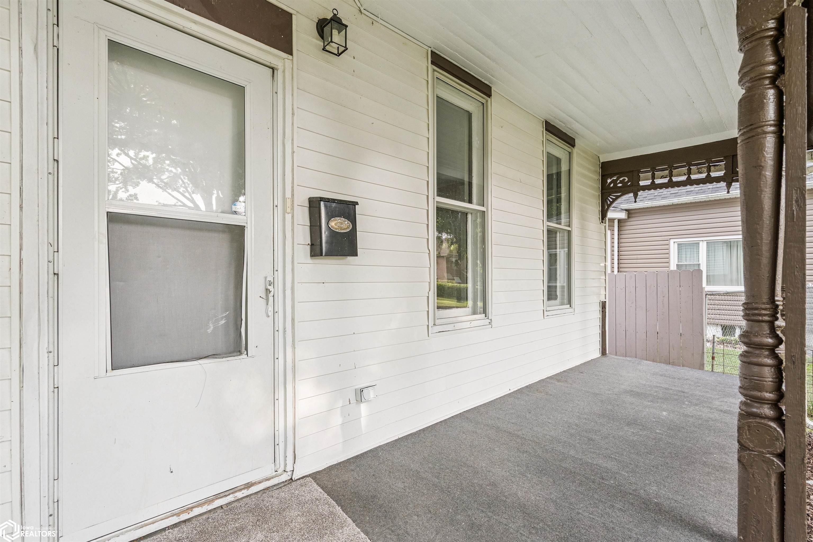 1219 N 7th Street, Burlington, Iowa image 3