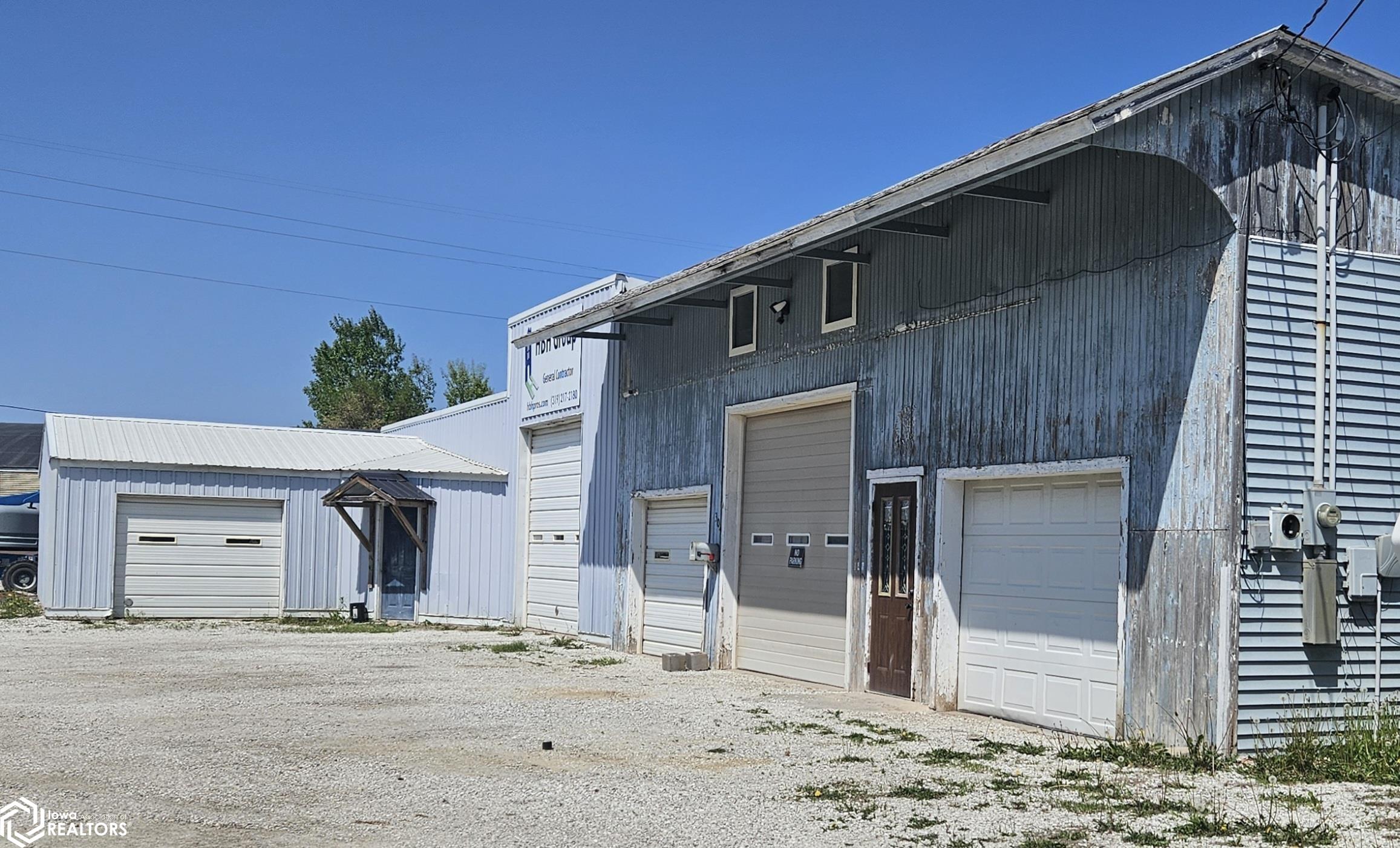 412 E 3rd Street, Washington, Iowa image 3
