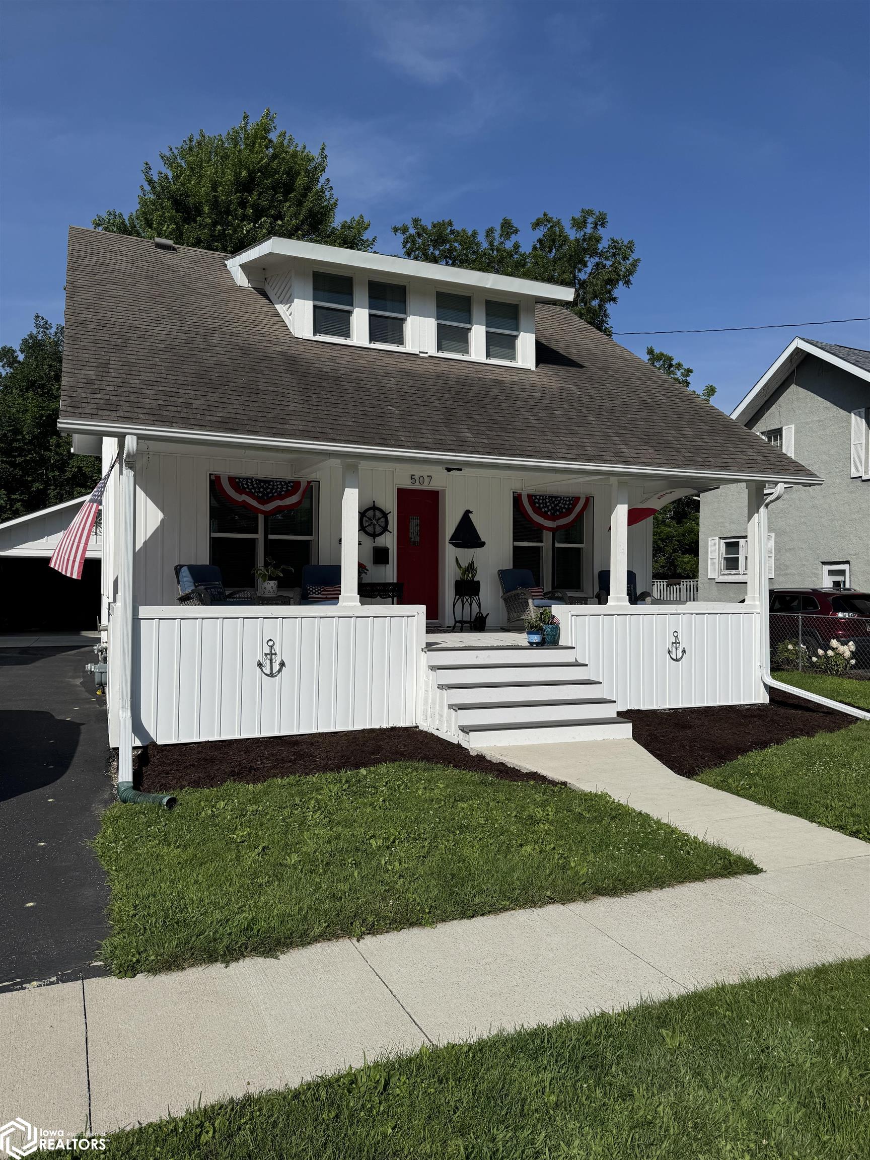 507 N 3rd Street, Clear Lake, Iowa image 1