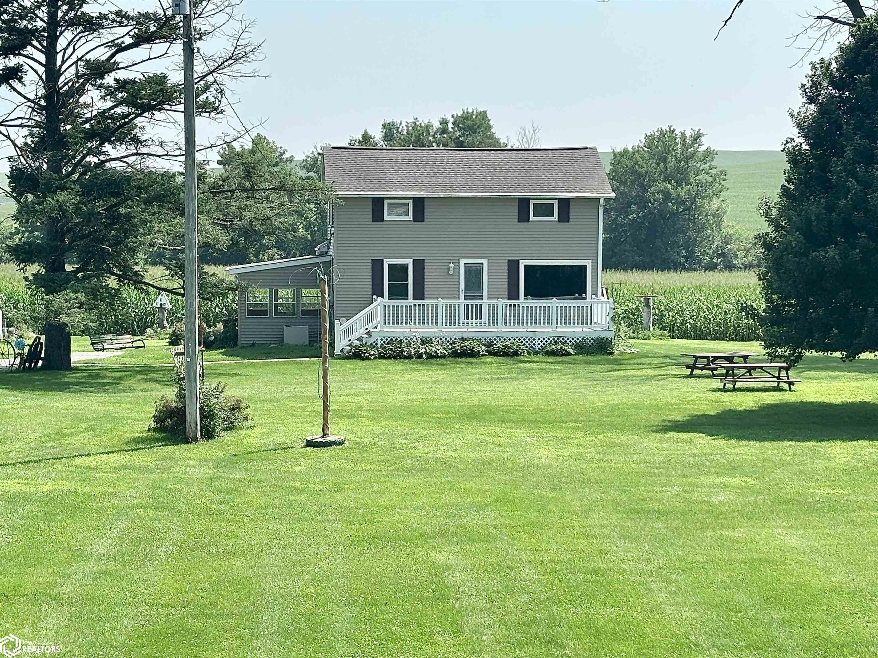 210 Railway Street, Marshalltown, Iowa image 1