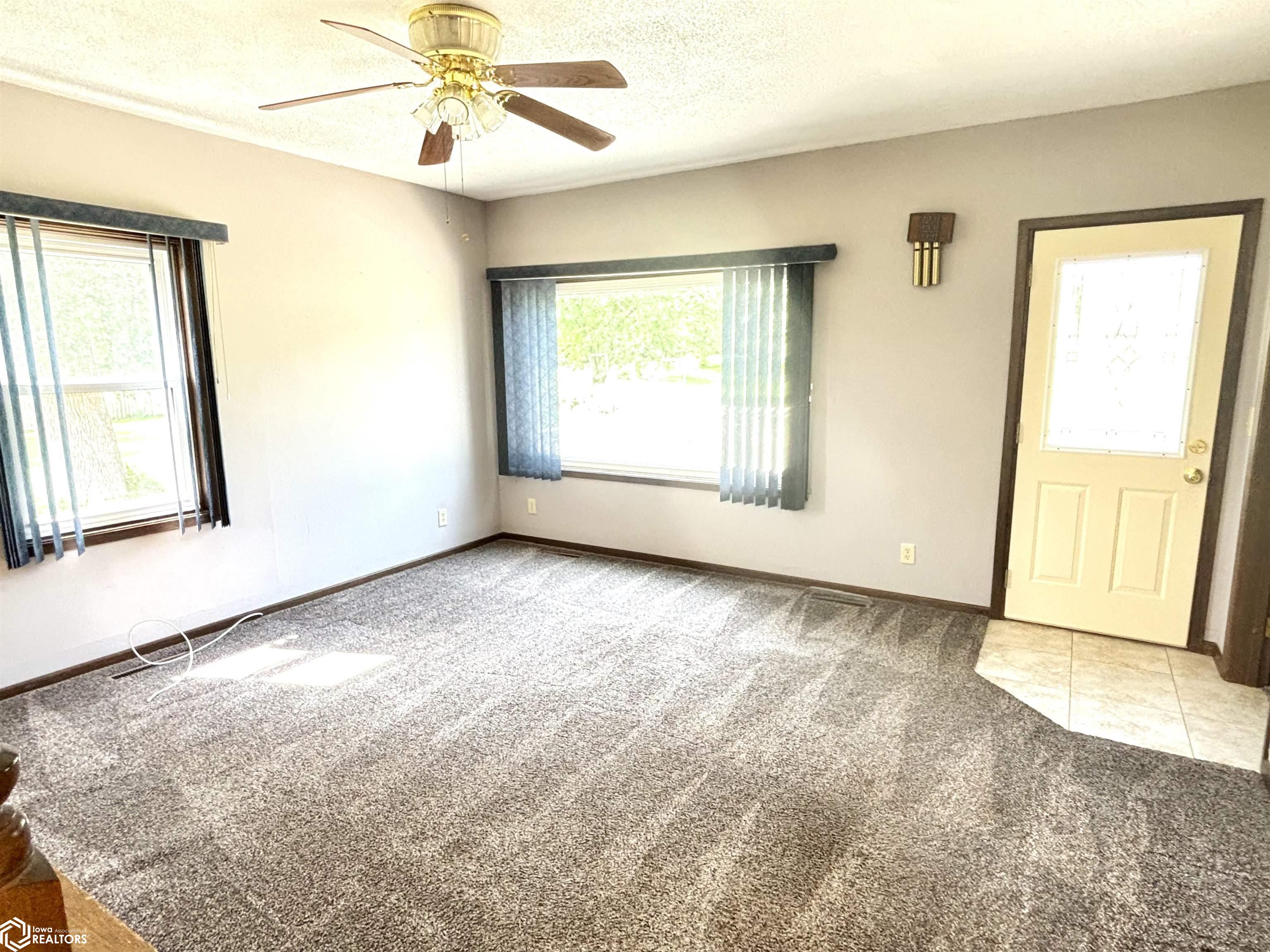 210 Railway Street, Marshalltown, Iowa image 11