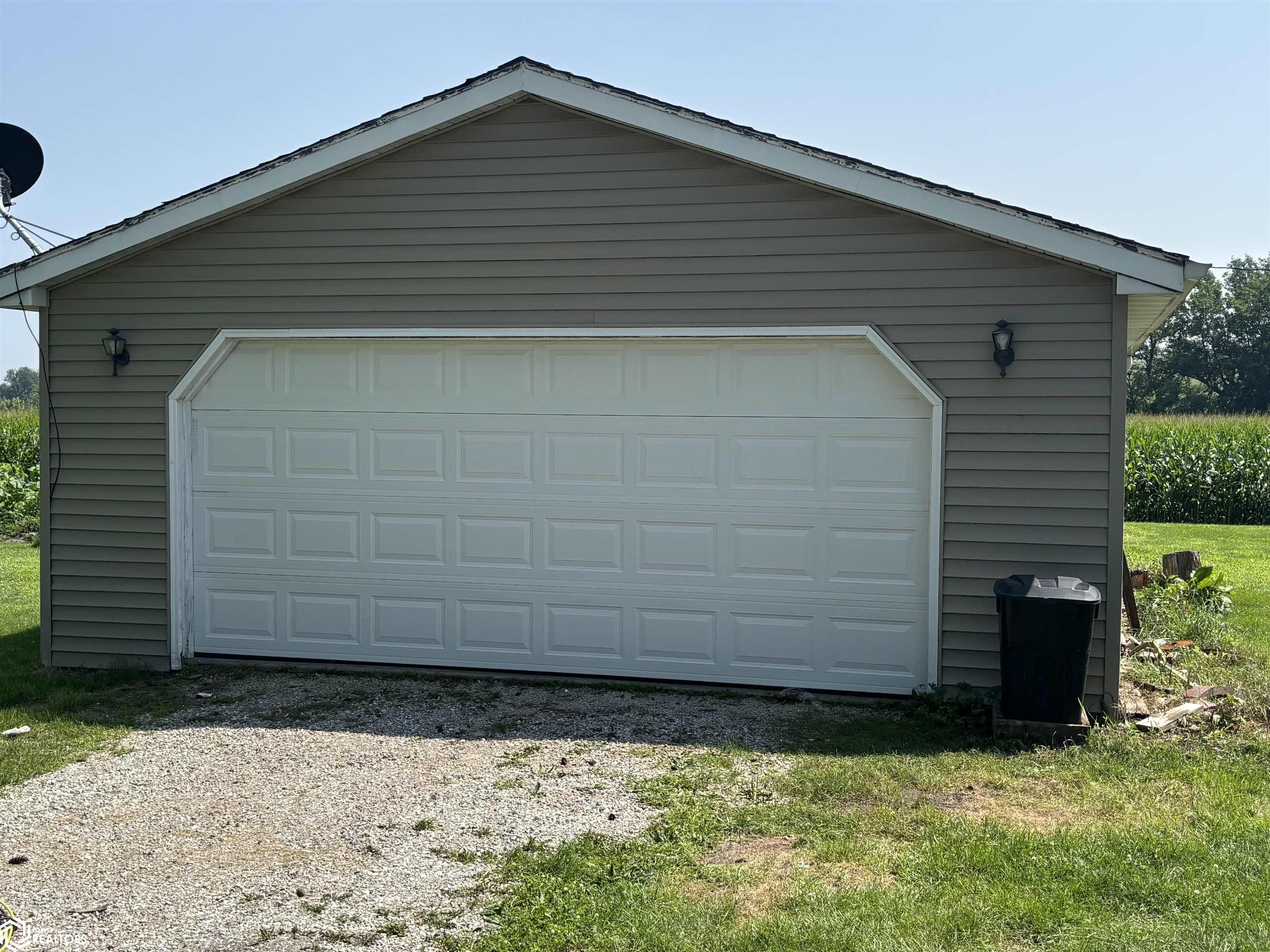 210 Railway Street, Marshalltown, Iowa image 3