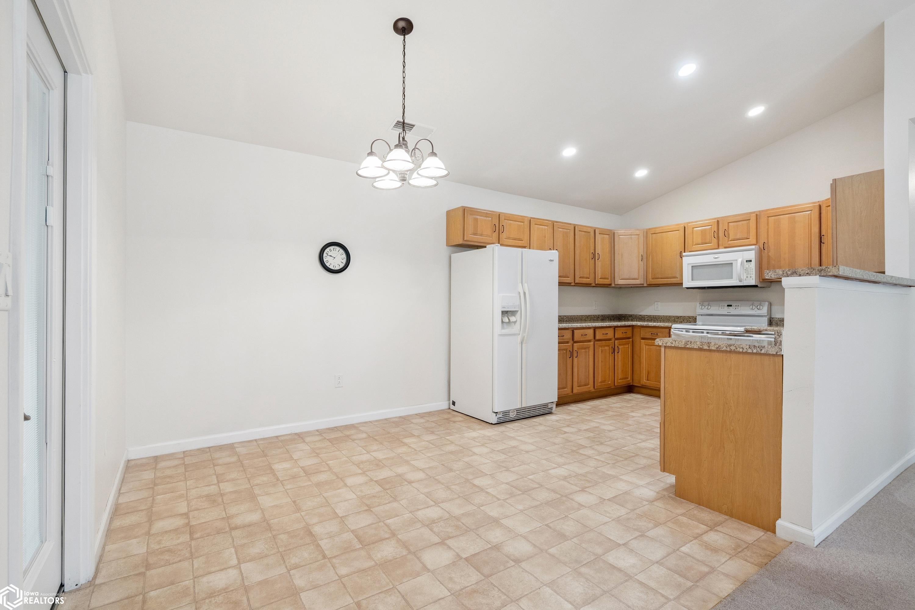 620 Layne Dr Unit 2, West Burlington, Iowa image 11