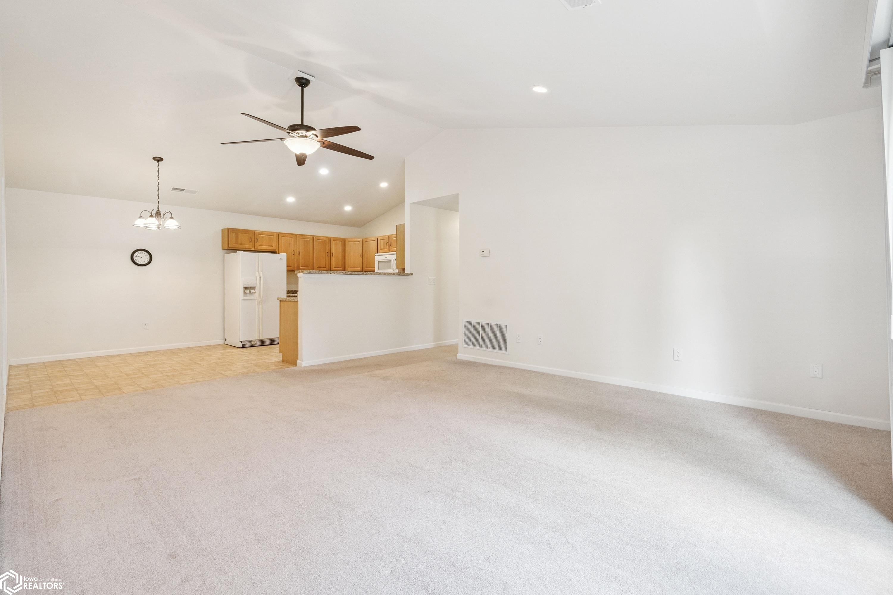 620 Layne Dr Unit 2, West Burlington, Iowa image 13