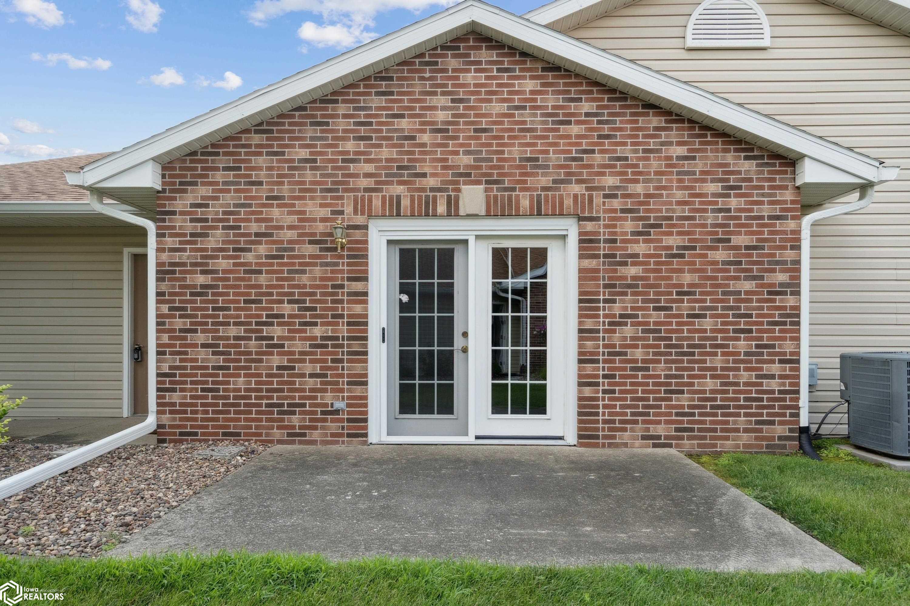 620 Layne Dr Unit 2, West Burlington, Iowa image 4
