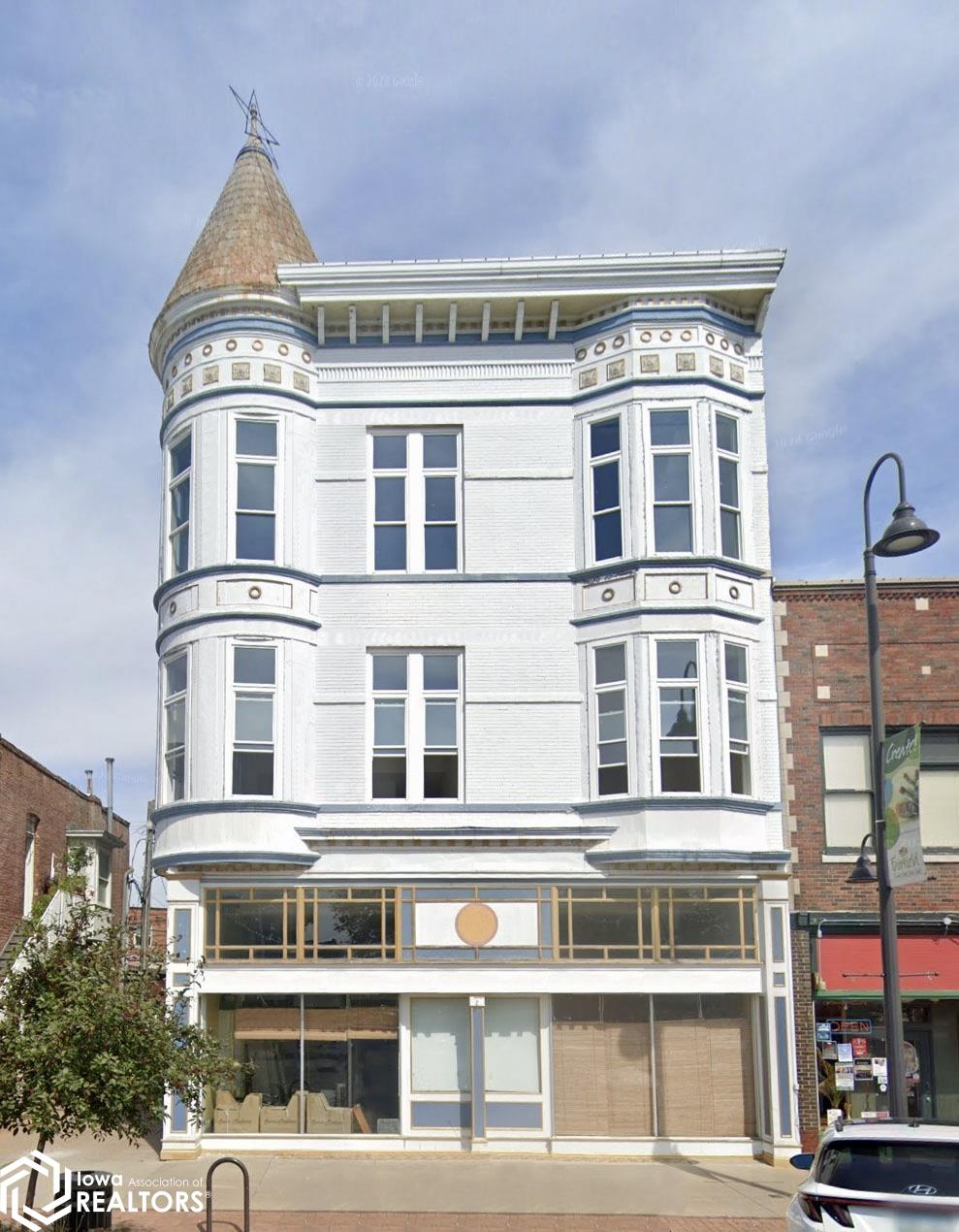 51 E Broadway #102 #102, Fairfield, Iowa image 10