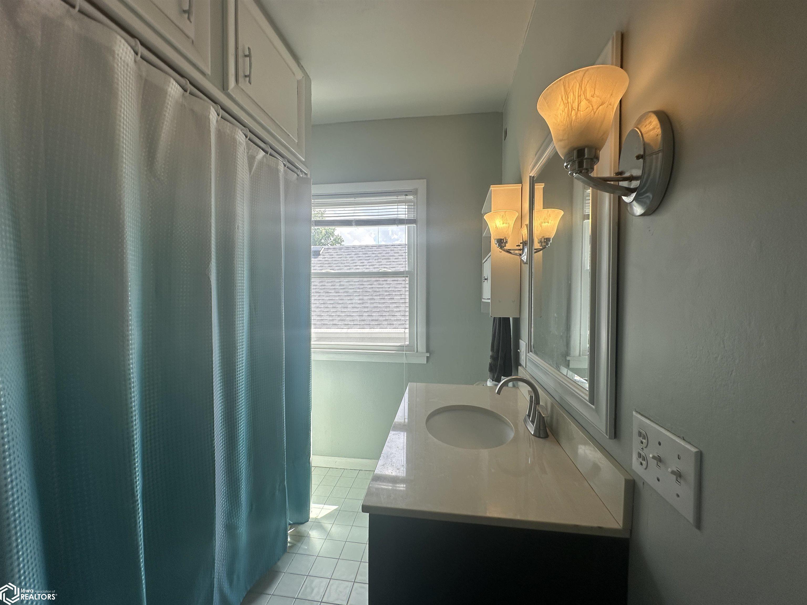 316 Barret Street, Burlington, Iowa image 12