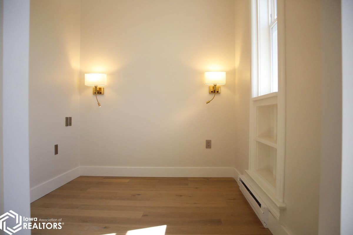 51 E Broadway #203 #203, Fairfield, Iowa image 3