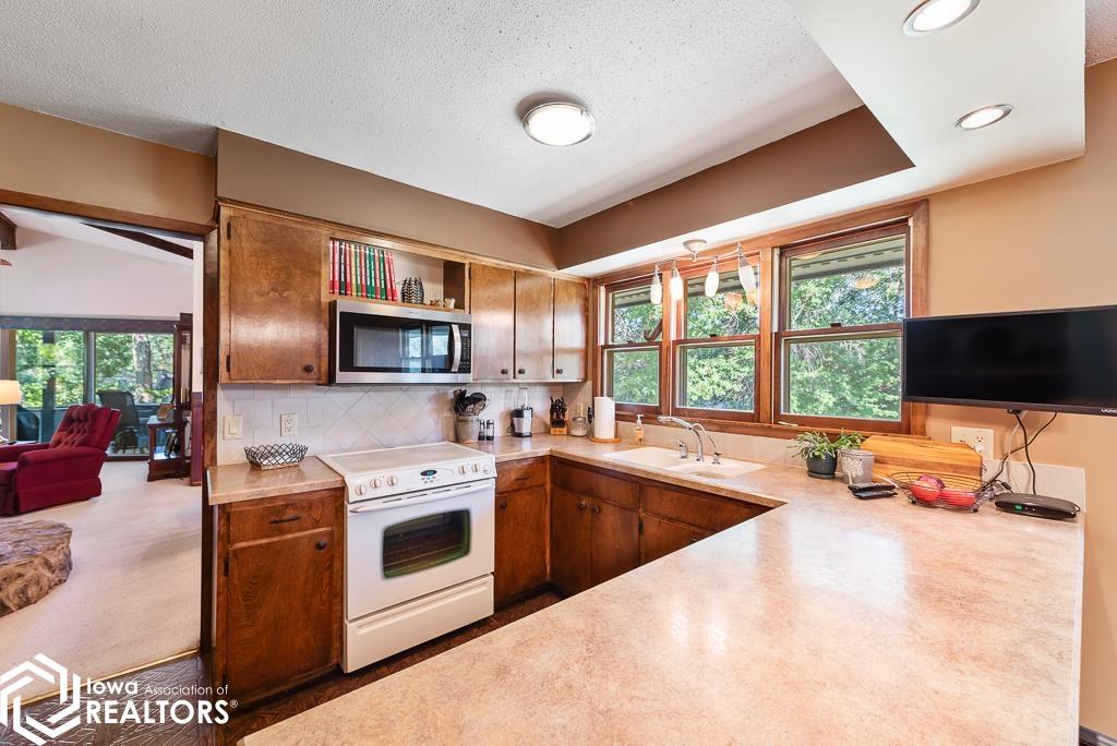 6 Deborah Drive, Bloomfield, Iowa image 9