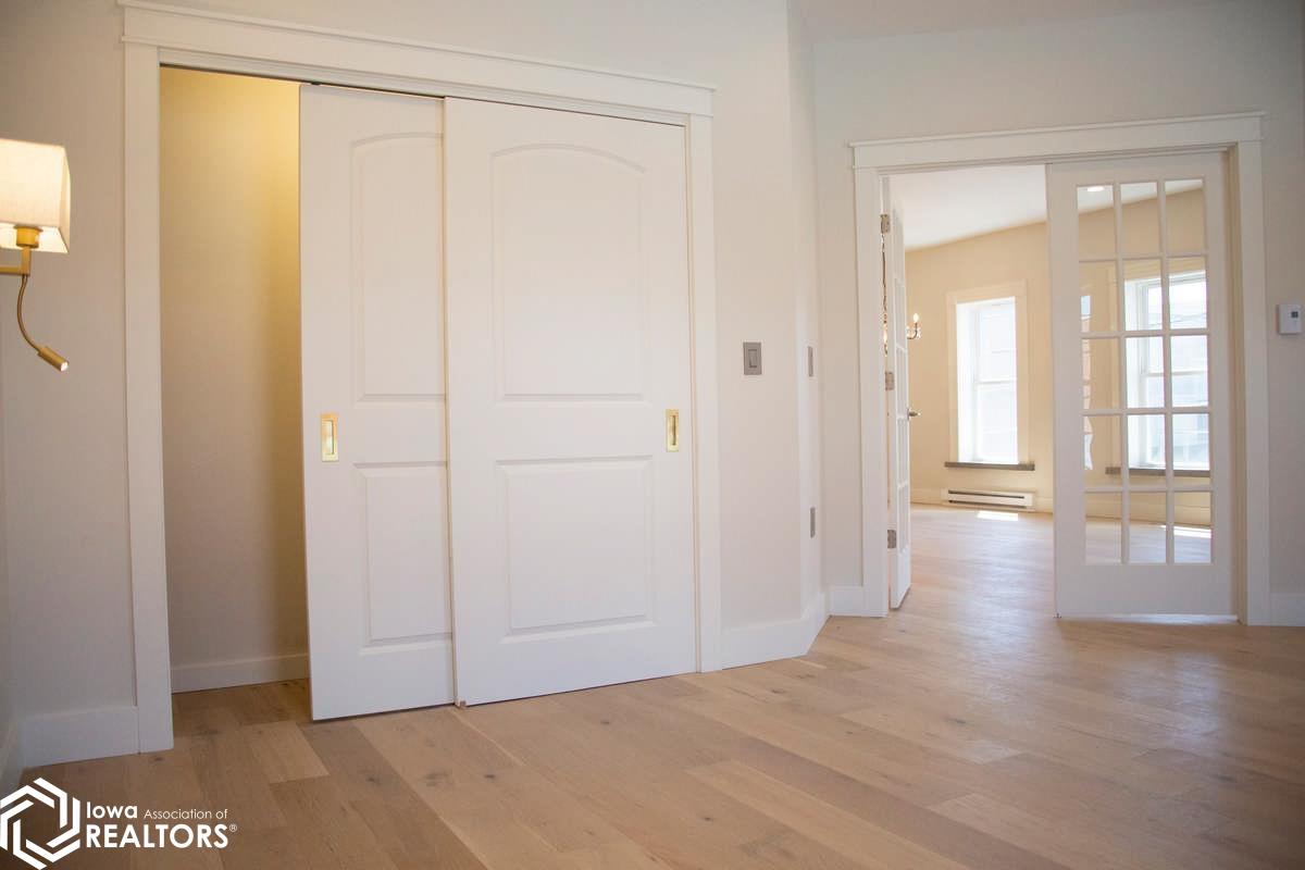 51 E Broadway #205 #205, Fairfield, Iowa image 4