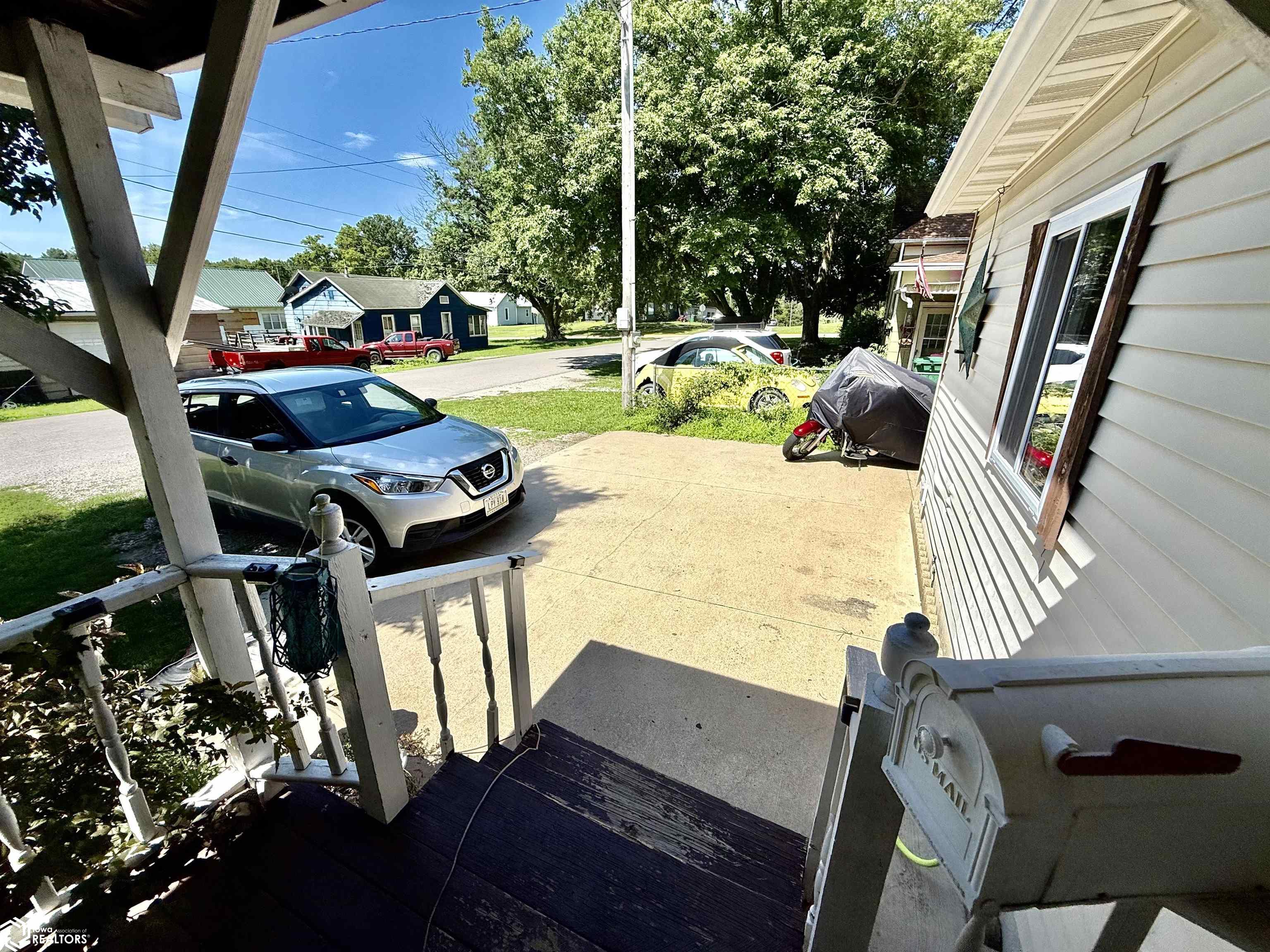 103 E Chestnut Street, Bloomfield, Iowa image 8