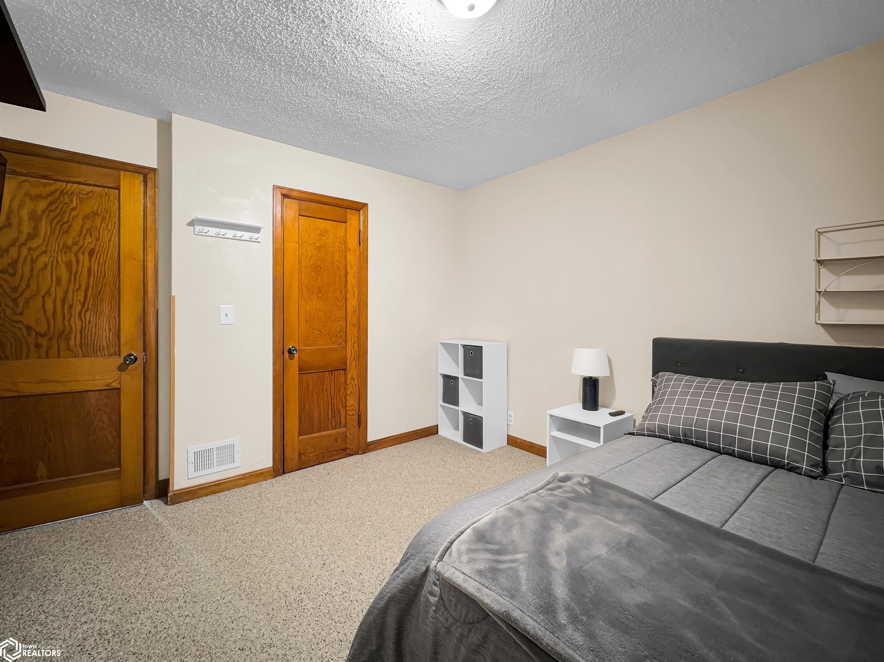 220 5th Avenue, Hampton, Iowa image 12