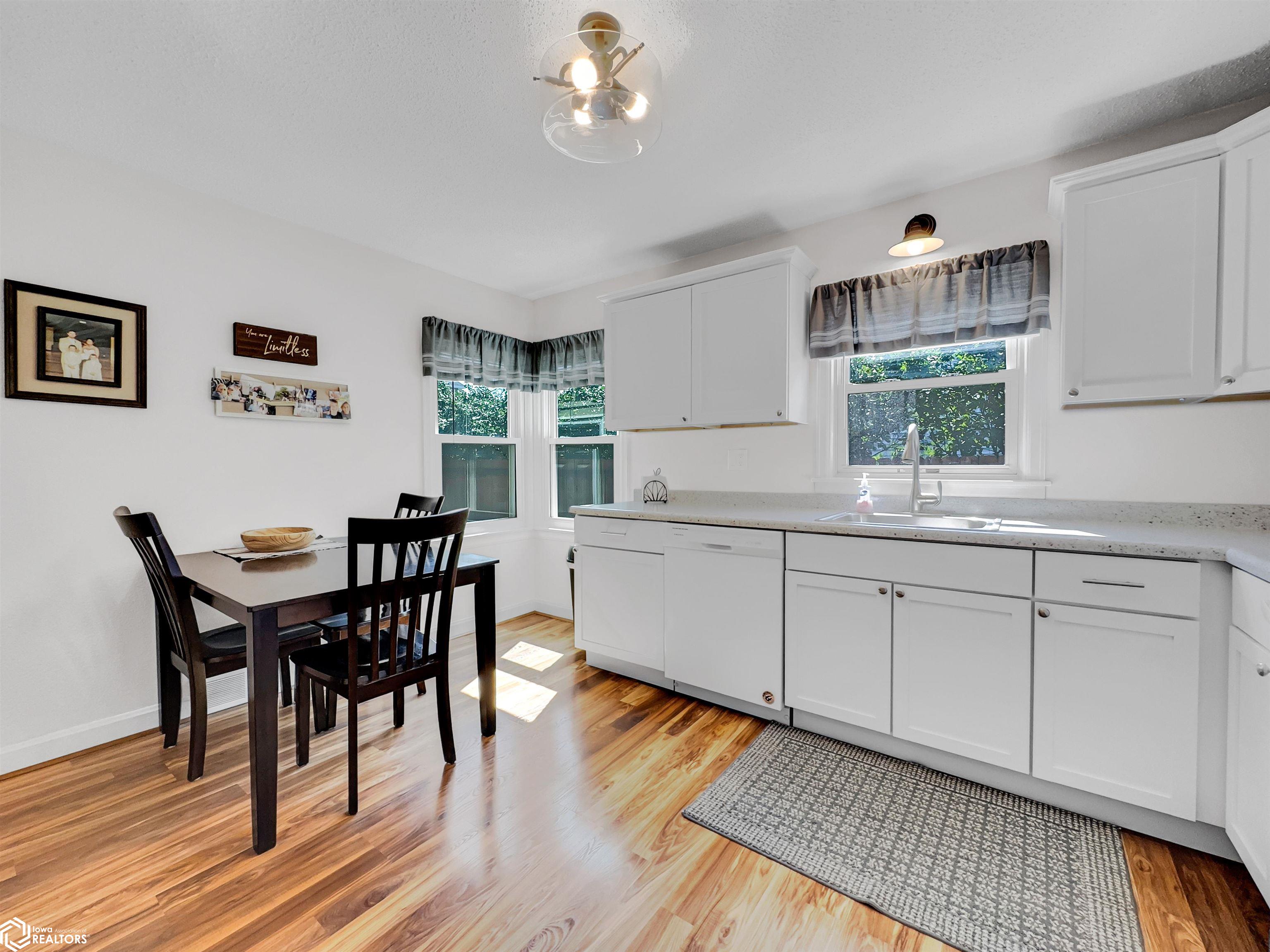 220 5th Avenue, Hampton, Iowa image 3