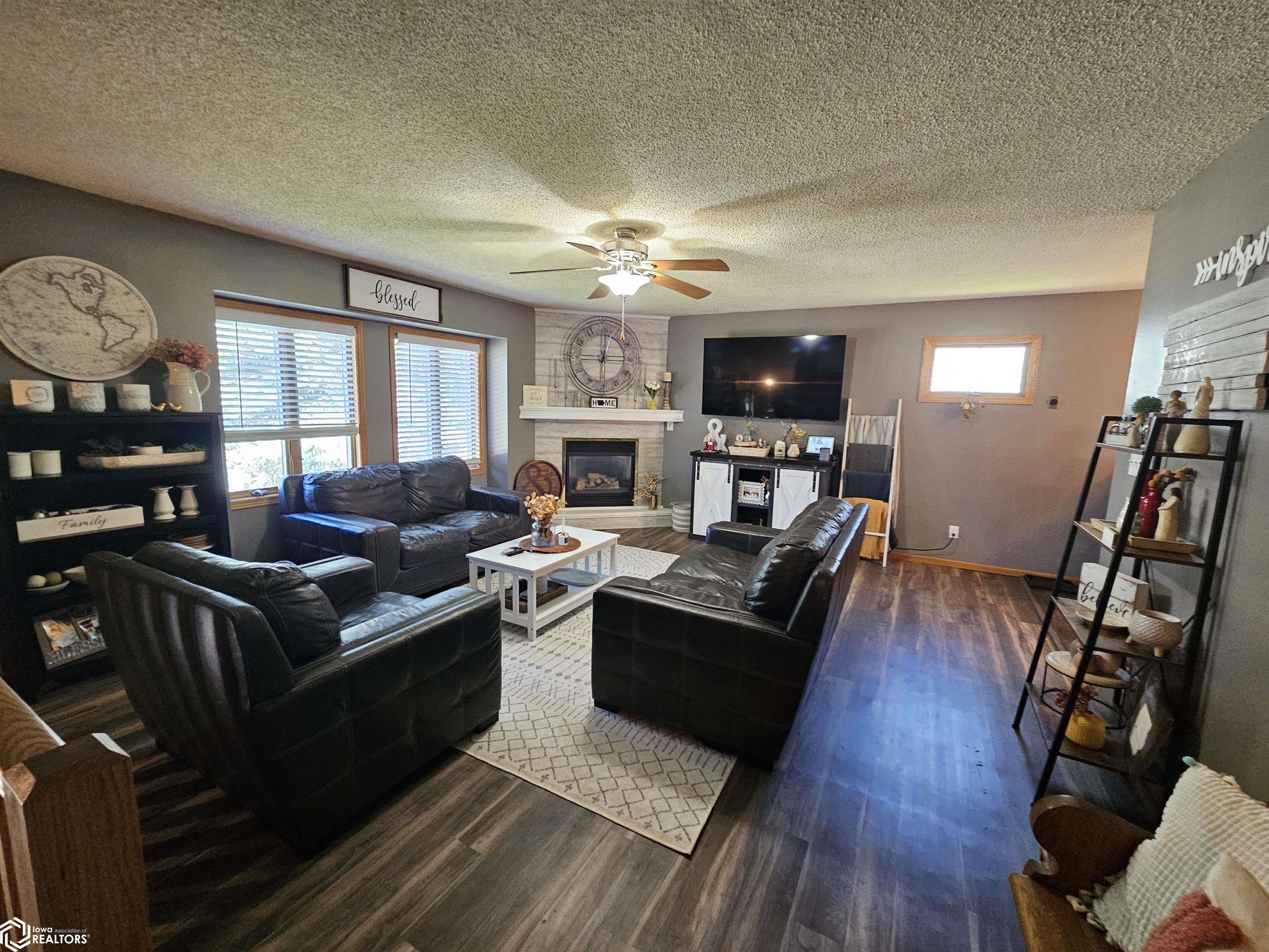 1102 Skyline Drive, Carroll, Iowa image 5