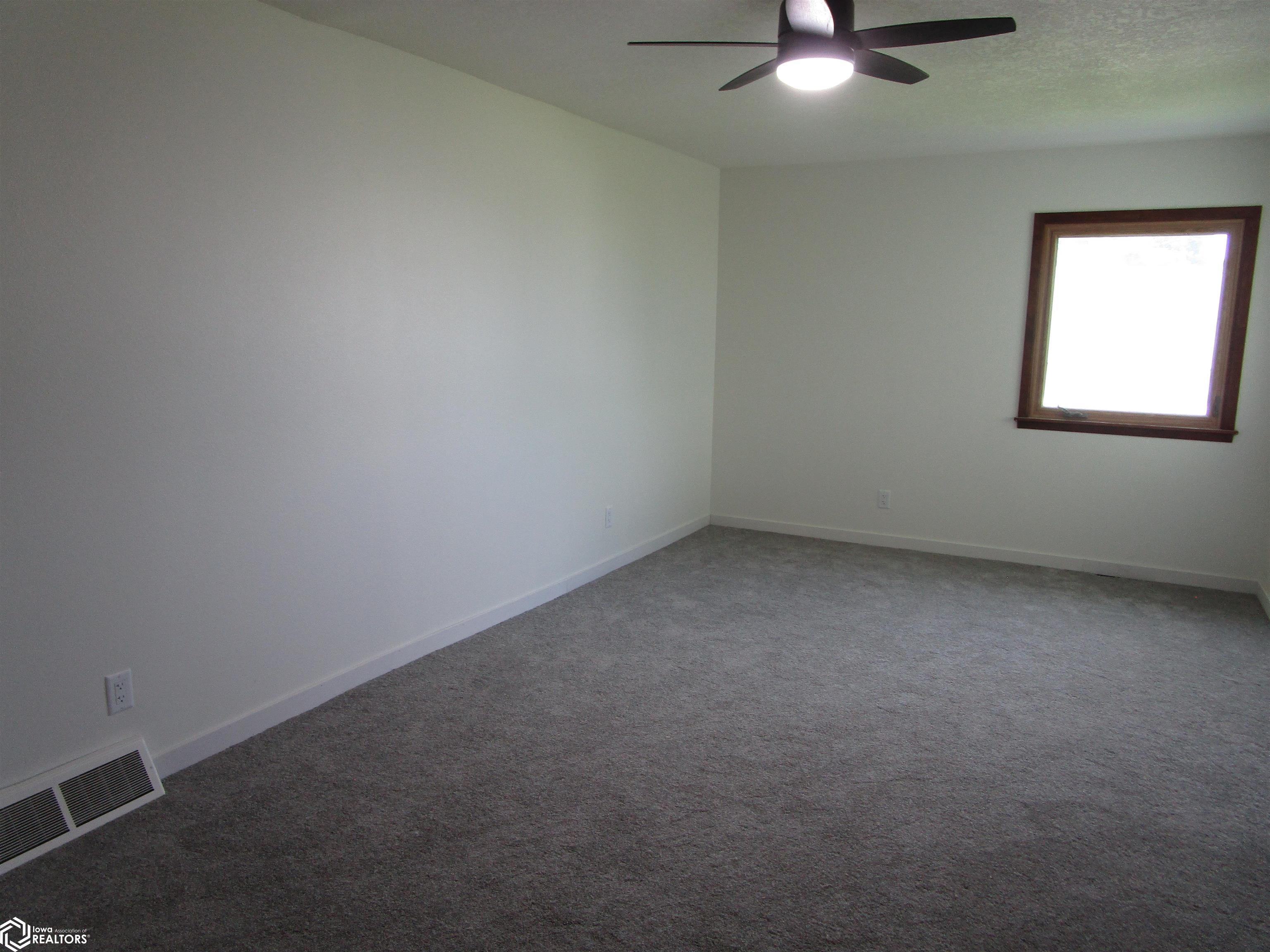 325 Mallard Avenue, Iowa Falls, Iowa image 11