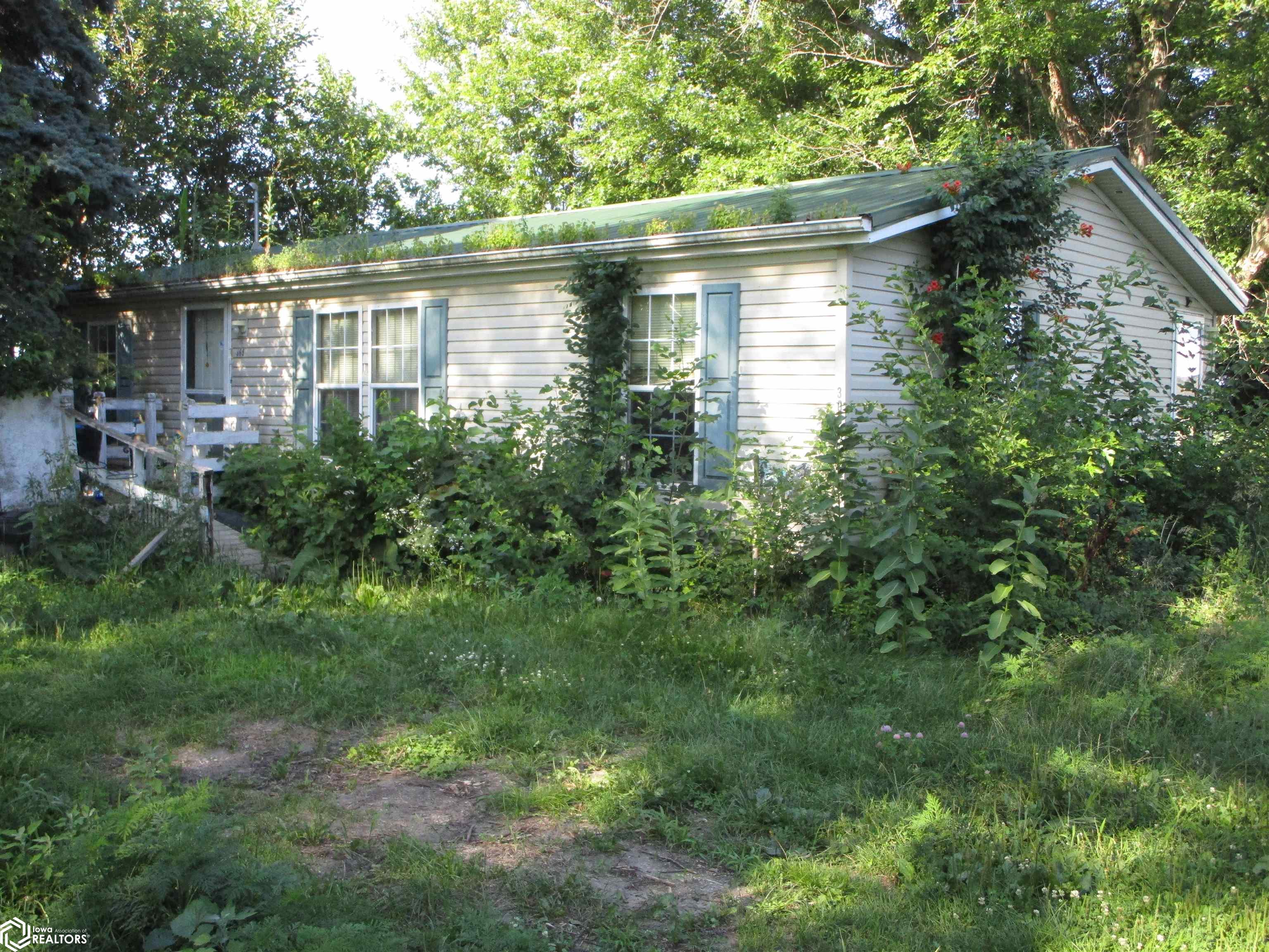 305 Apple Street, New Providence, Iowa image 1