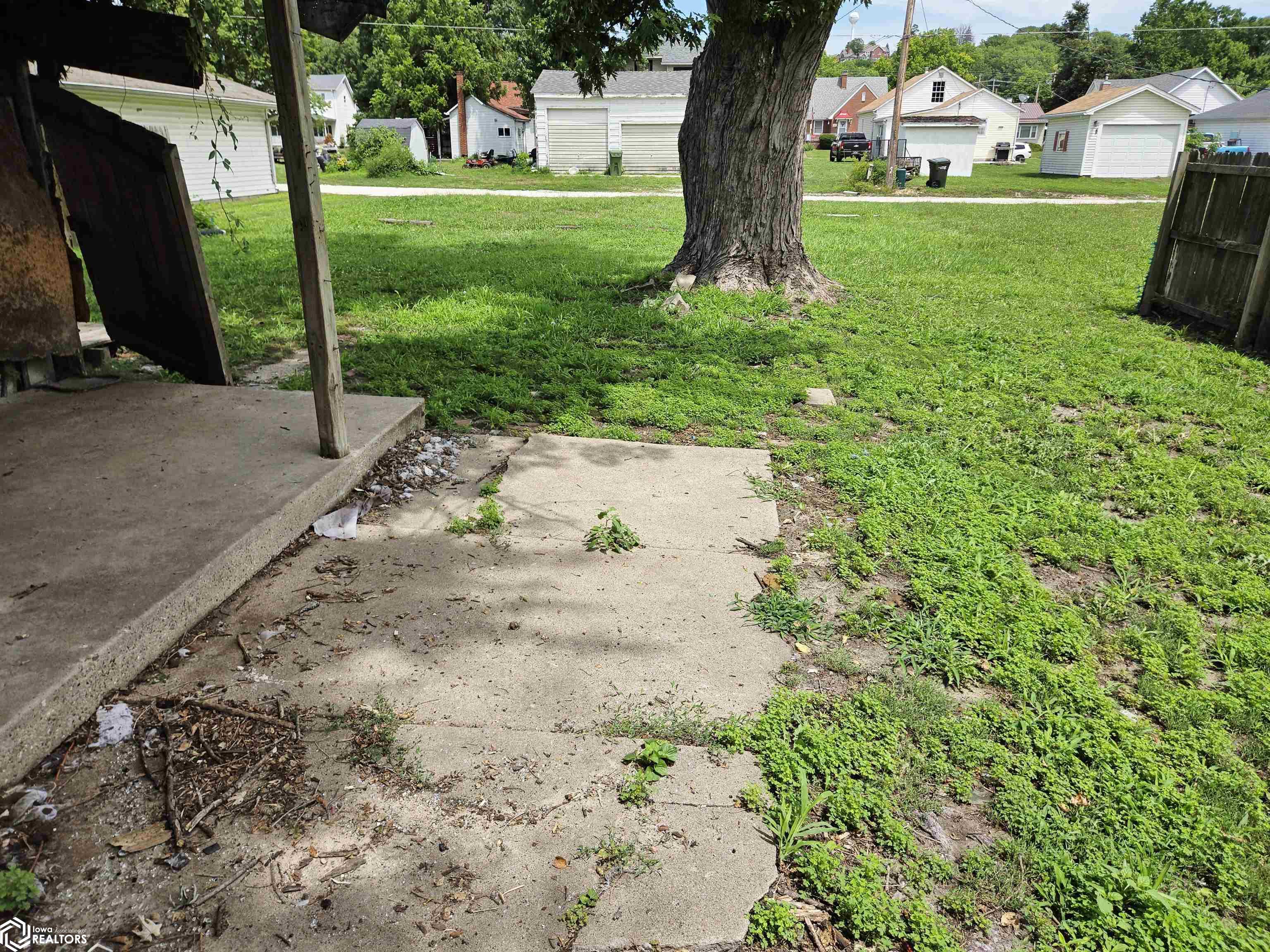 1215 Avenue G, Fort Madison, Iowa image 3