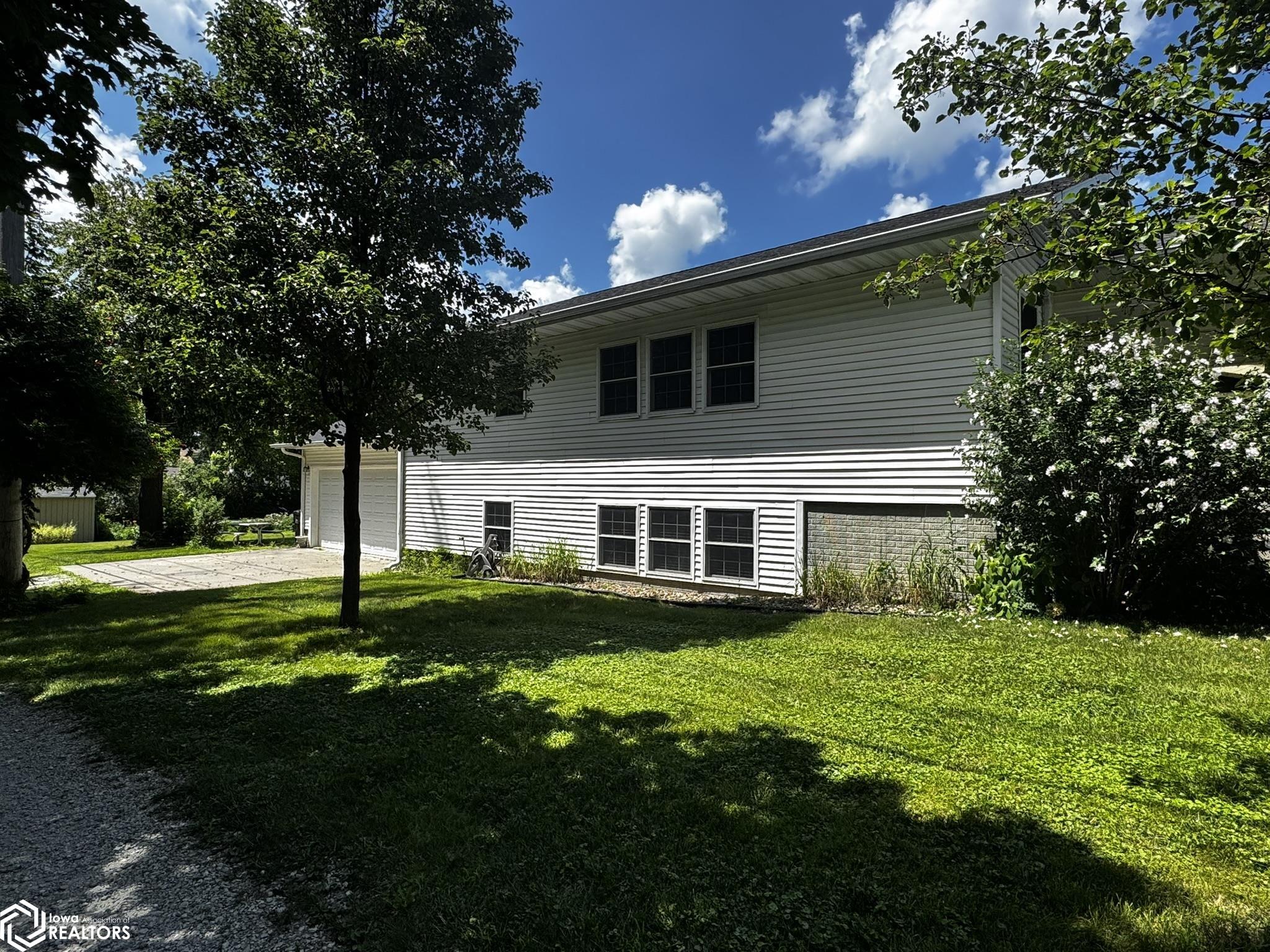 314 S Fillmore Street, Osceola, Iowa image 2
