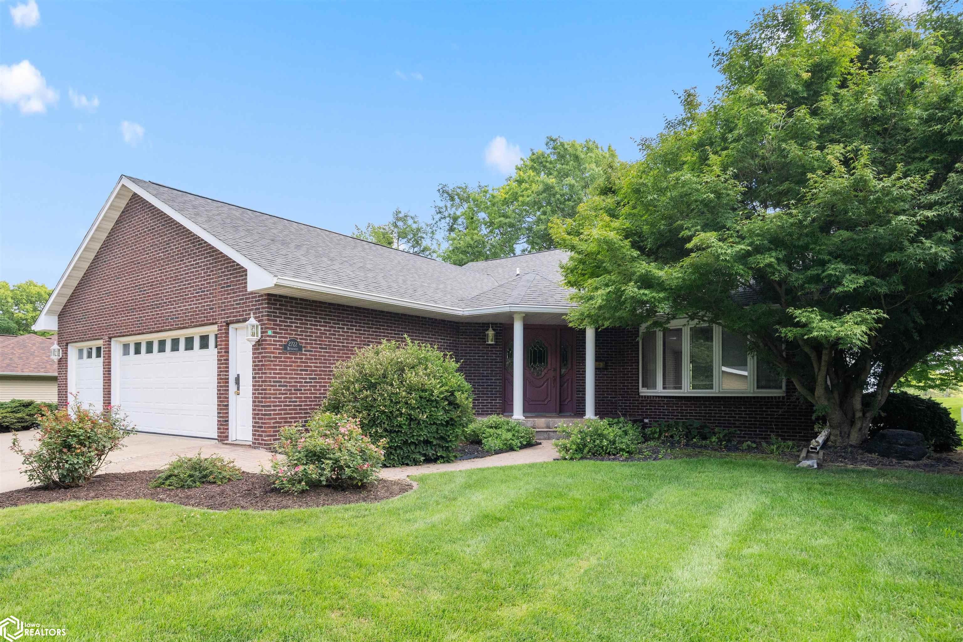2722 Bittersweet Place, Burlington, Iowa image 1