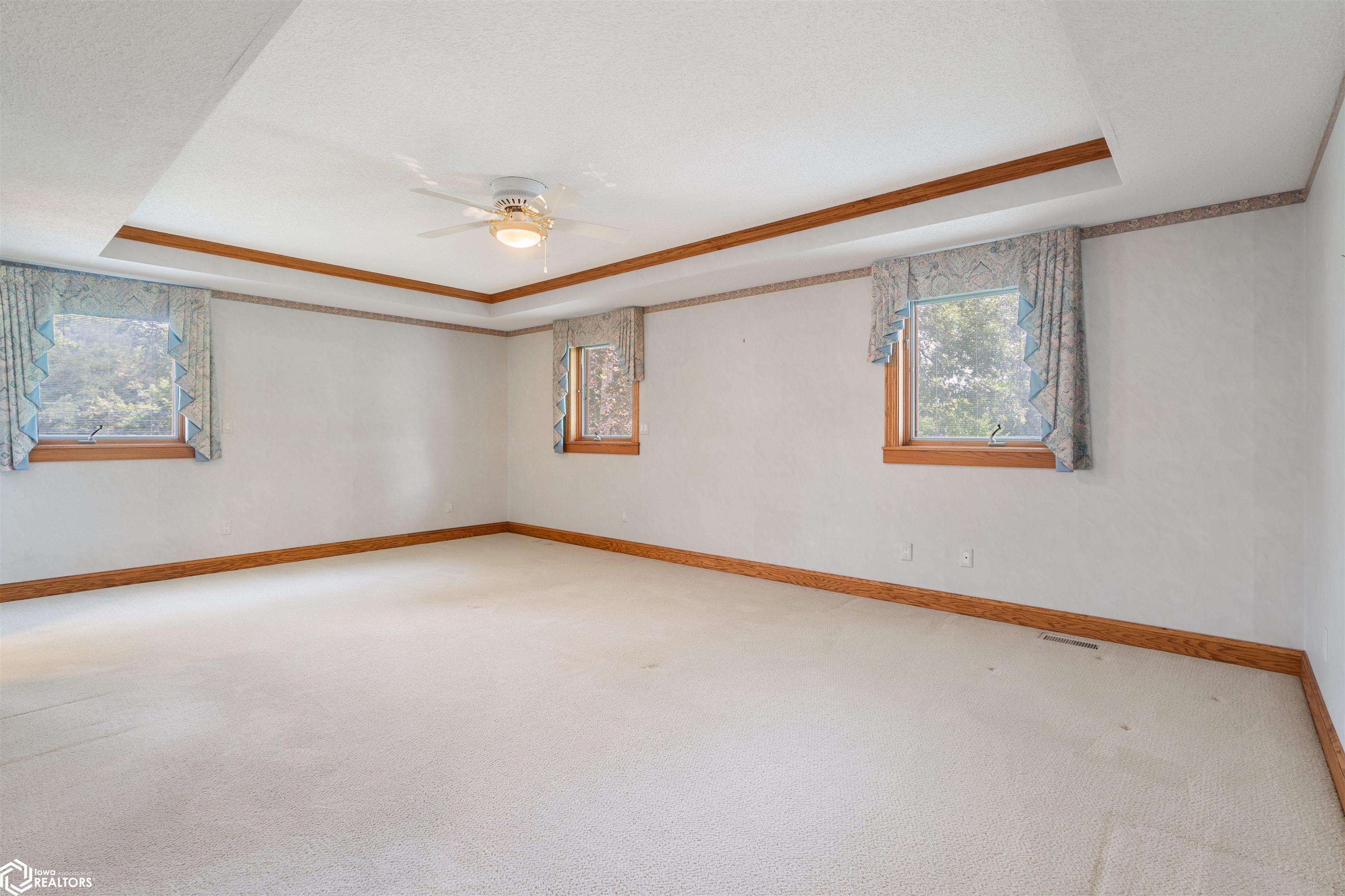 2722 Bittersweet Place, Burlington, Iowa image 17