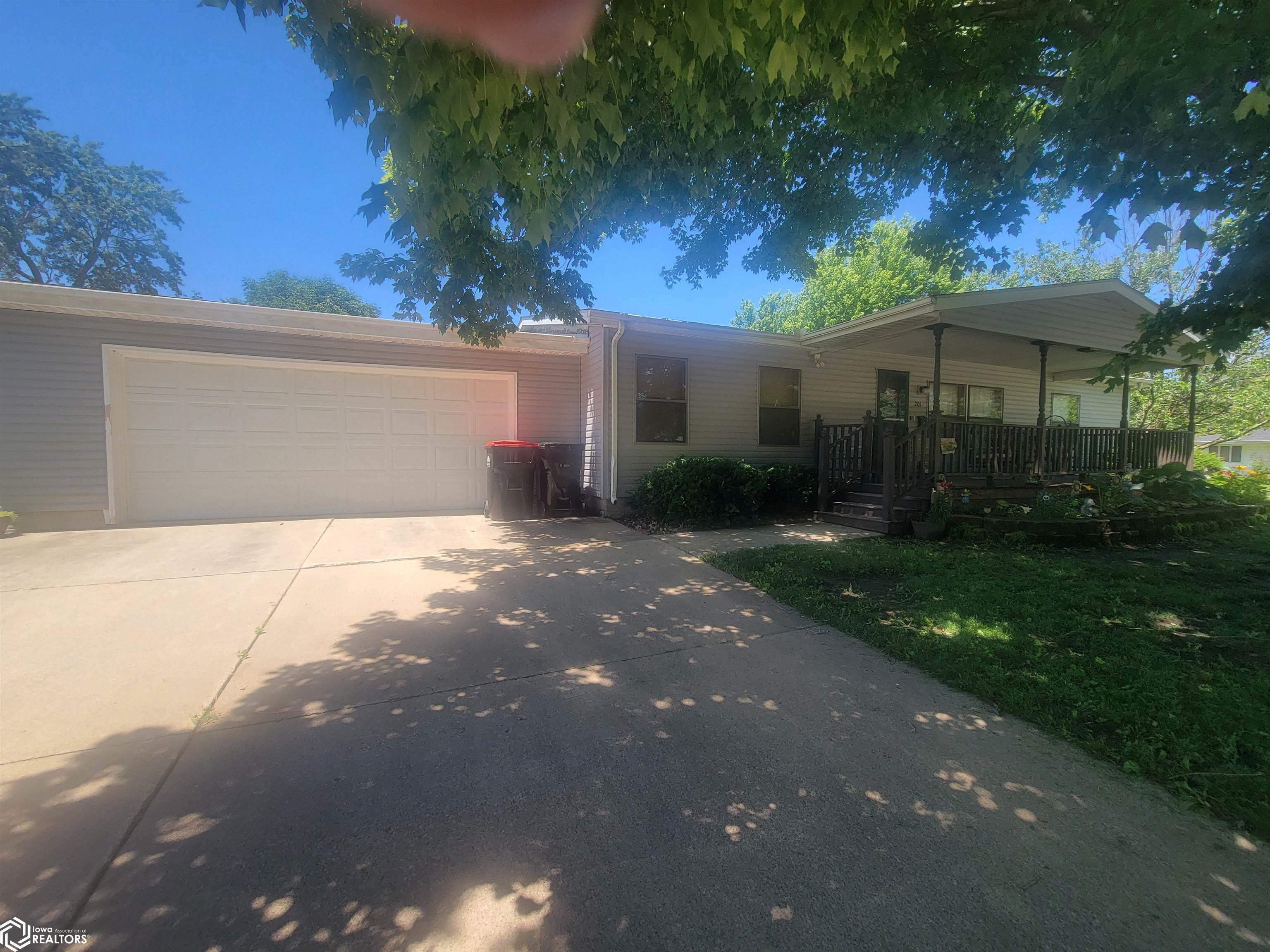 201 S Lincoln Street, Mount Ayr, Iowa image 20