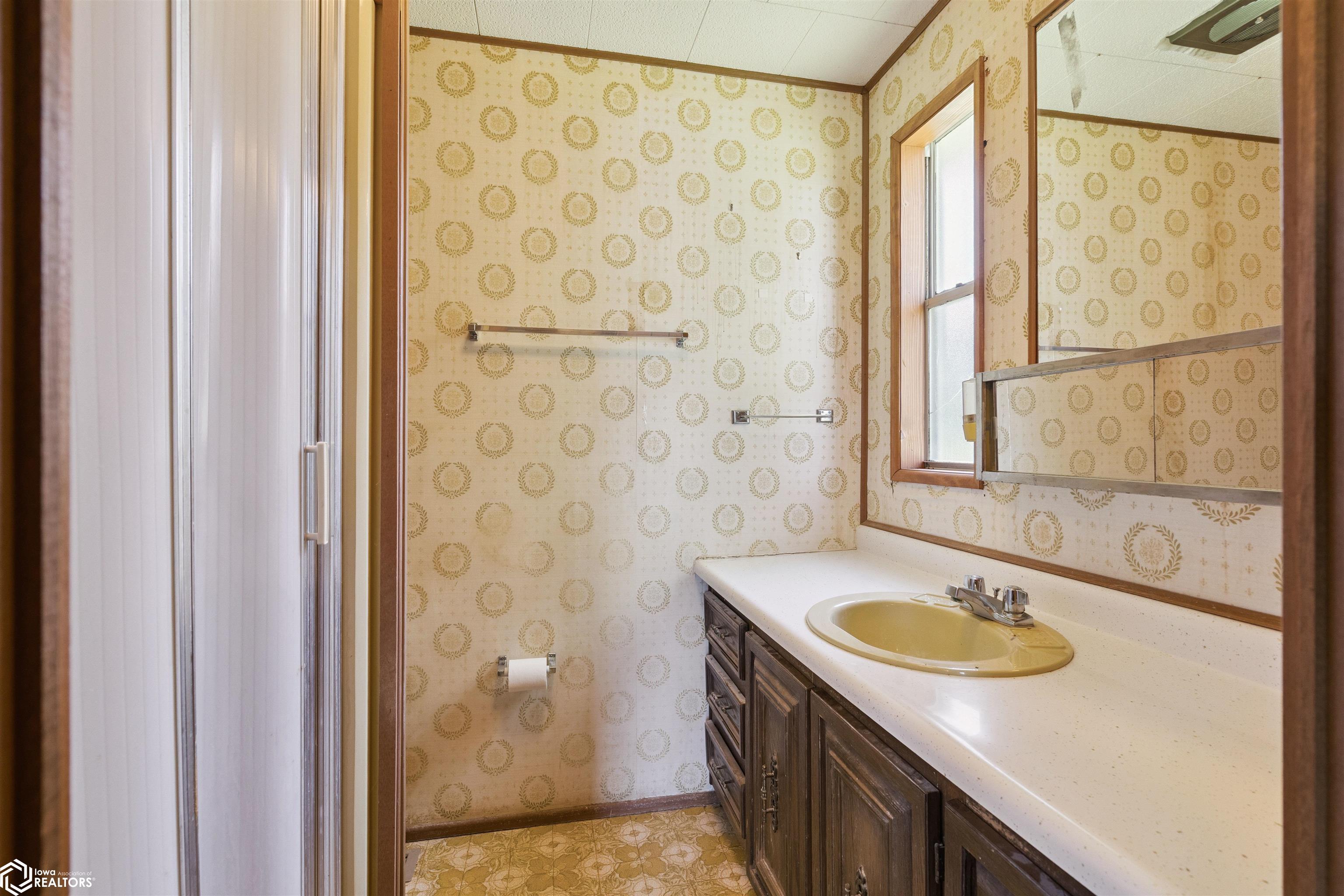 2928 Graham Avenue, Mount Pleasant, Iowa image 21
