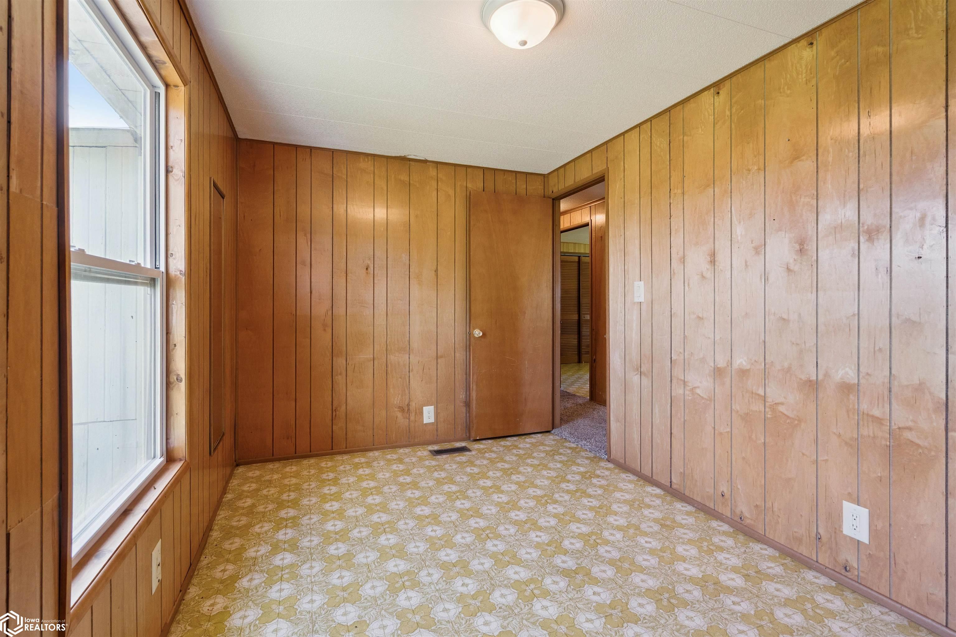2928 Graham Avenue, Mount Pleasant, Iowa image 23