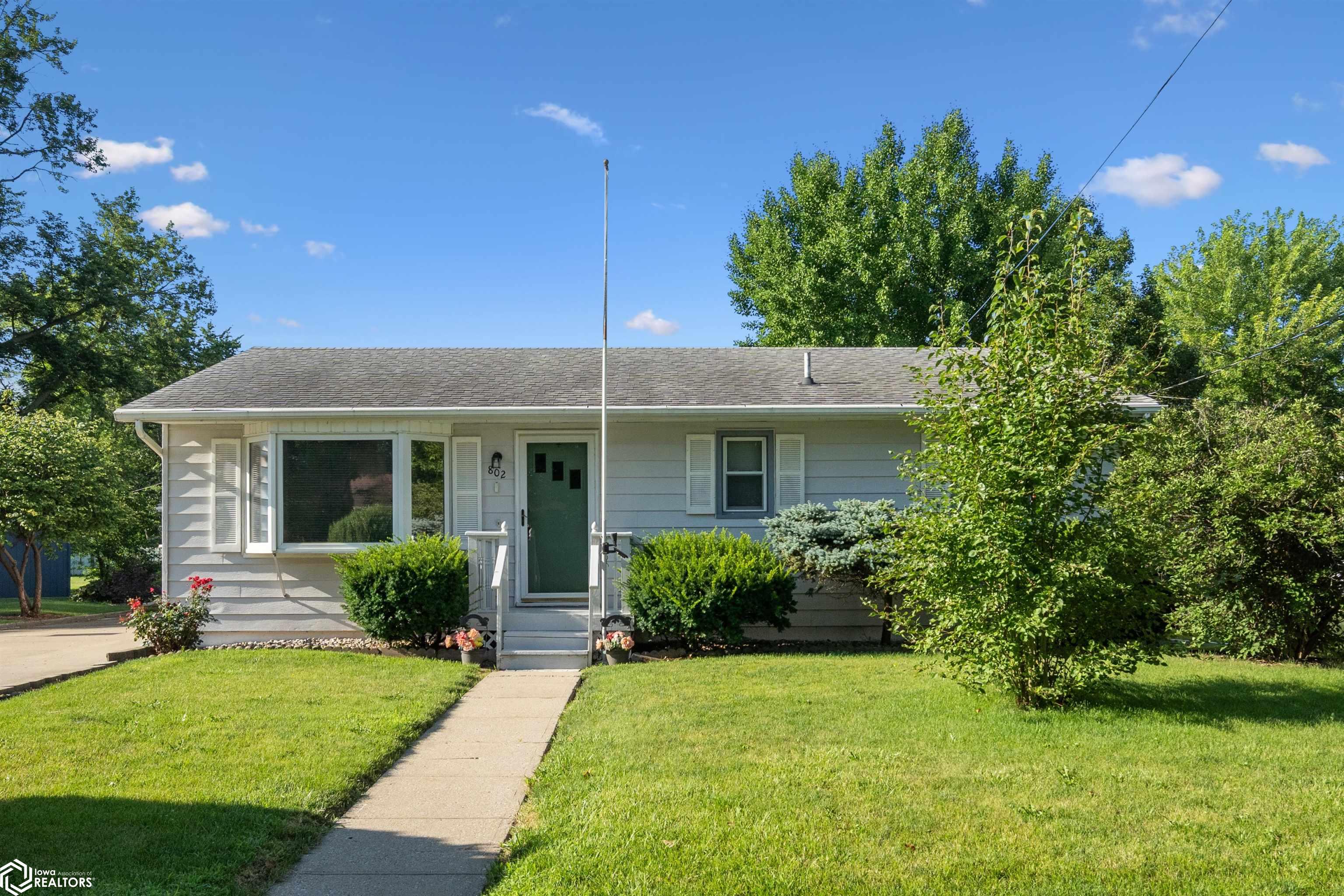 802 E Cedar Ln., Mount Pleasant, Iowa image 1