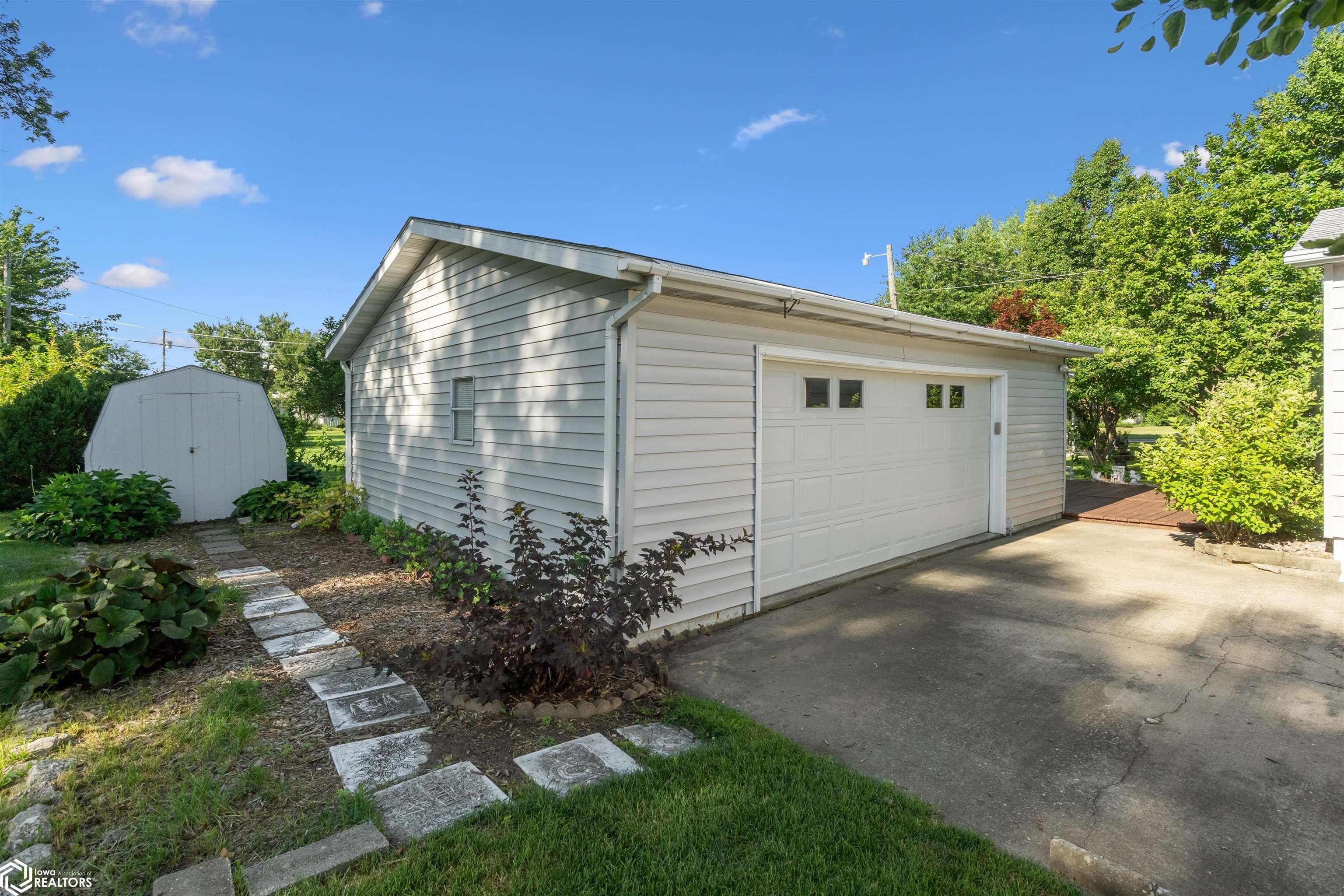 802 E Cedar Ln., Mount Pleasant, Iowa image 34