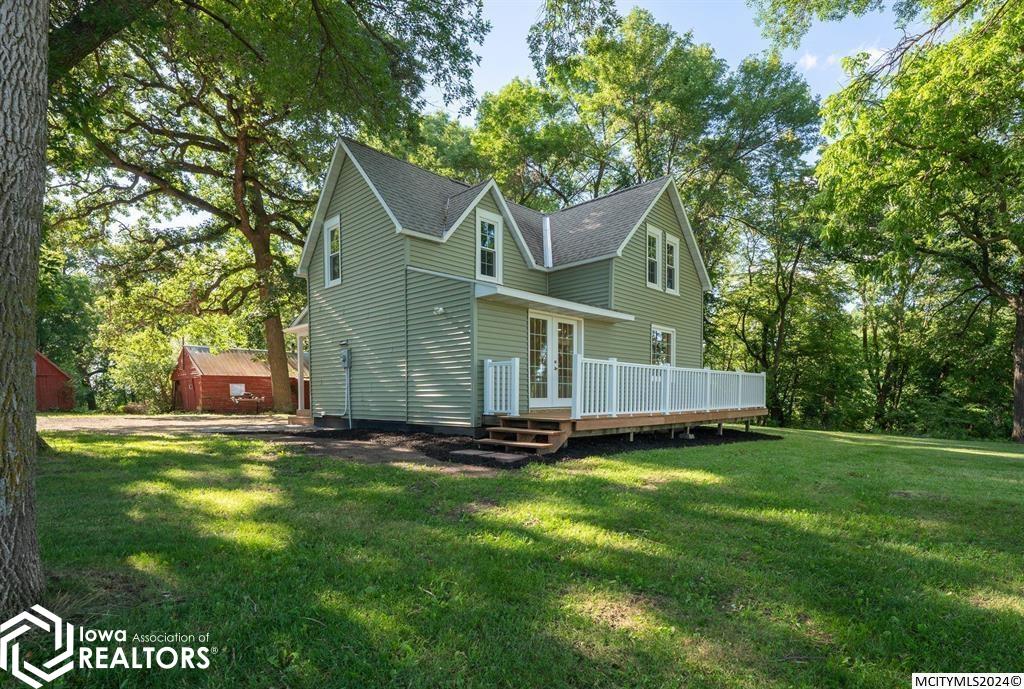 1320 S Lake Street, Lake Mills, Iowa image 1