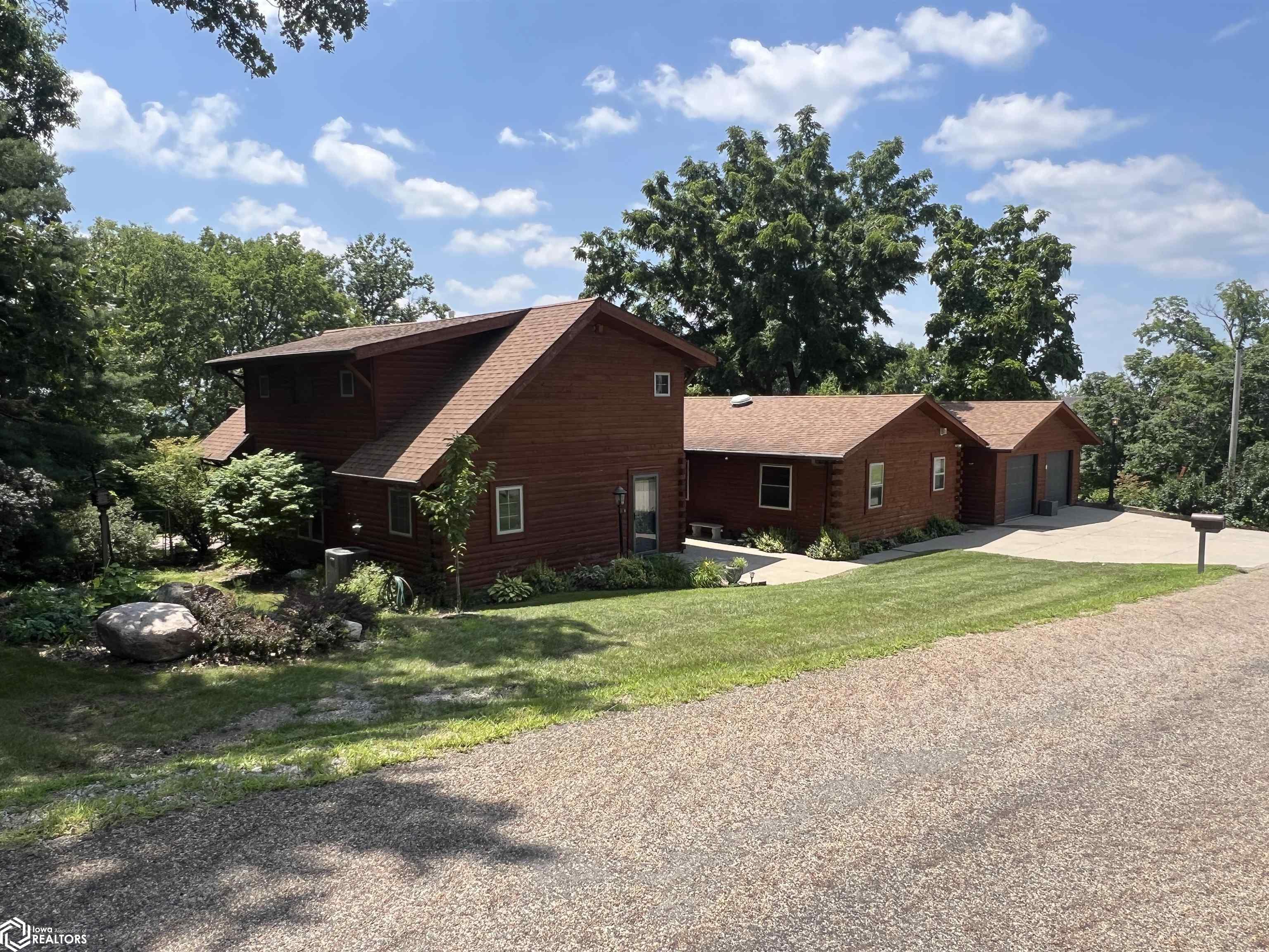 710 High Street, Eldon, Iowa image 2
