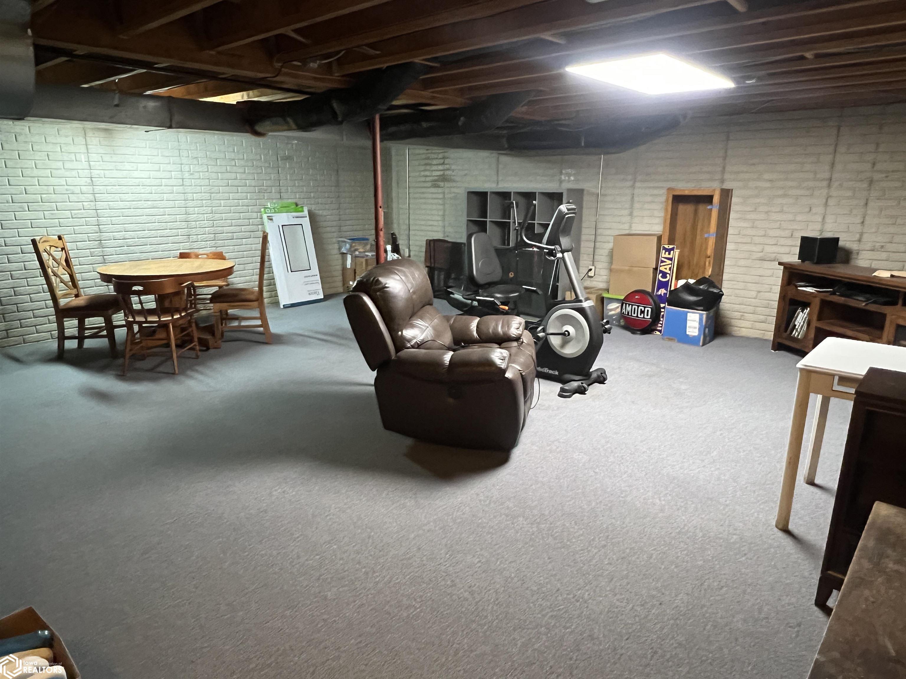 710 High Street, Eldon, Iowa image 40