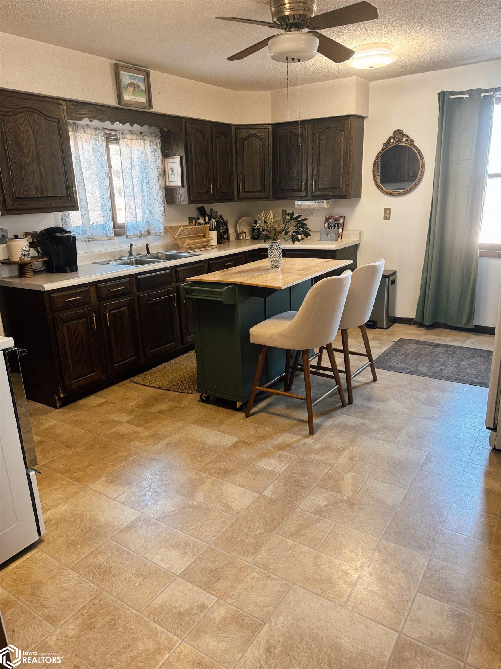 1731 Avenue J, Fort Madison, Iowa image 7