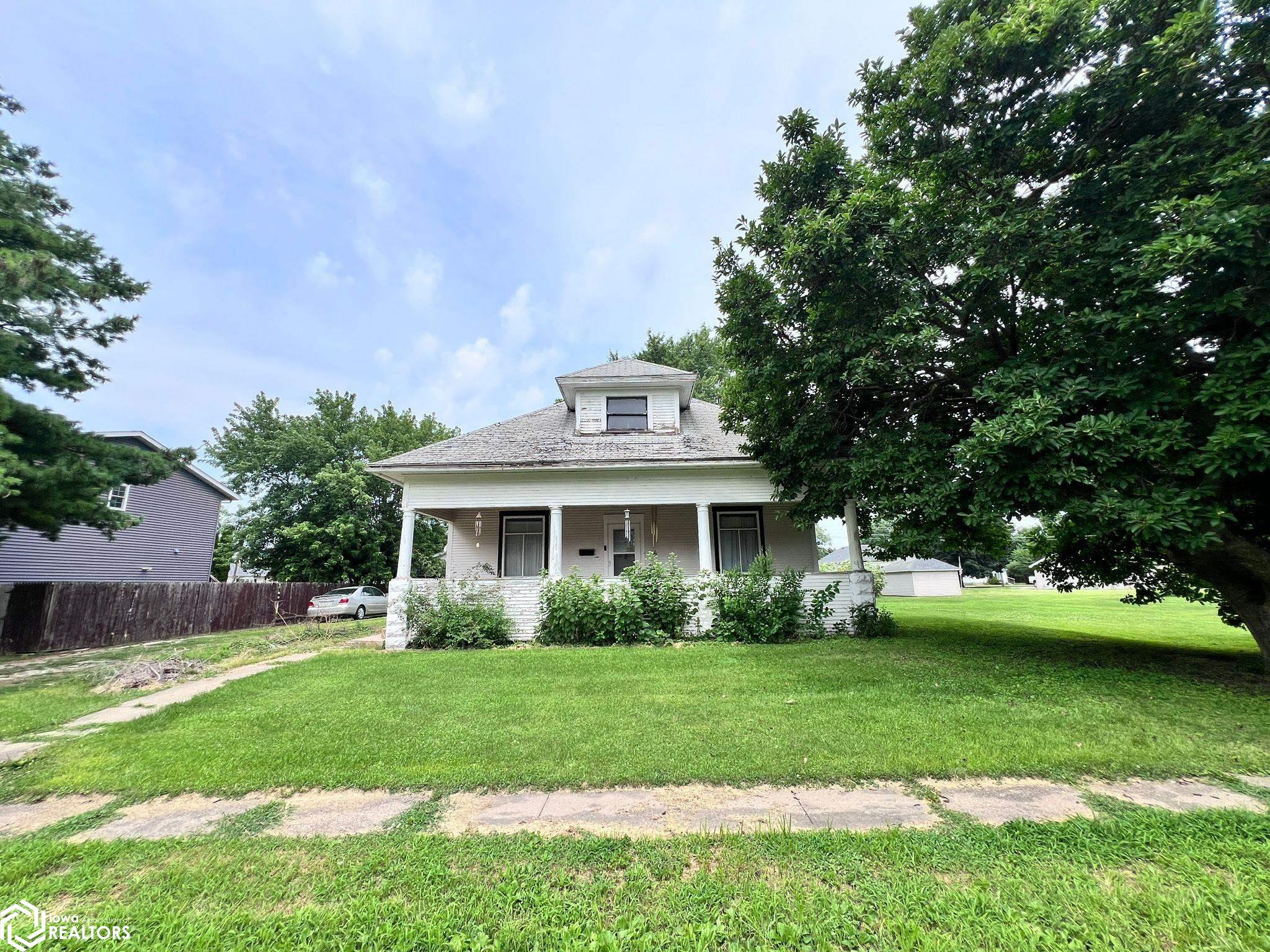 405 E Mckinley Street, New London, Iowa image 1