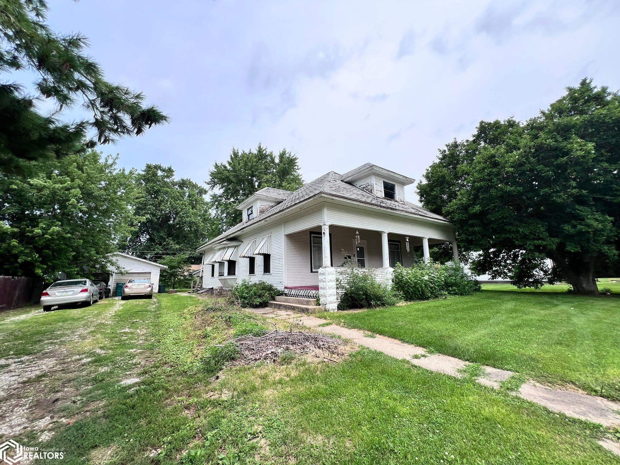 405 E Mckinley Street, New London, Iowa image 2