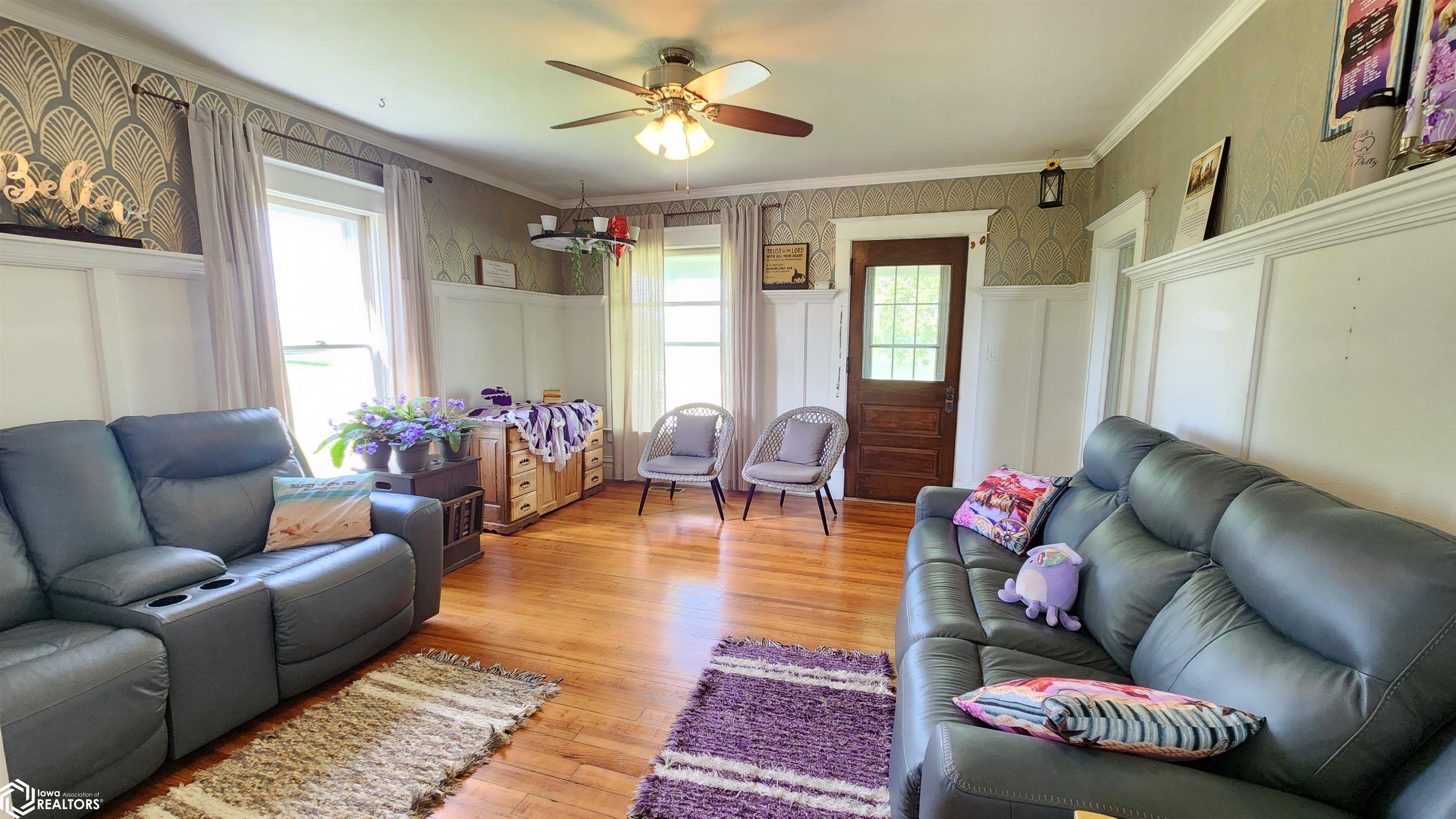 3445 Highway T47, Montour, Iowa image 12