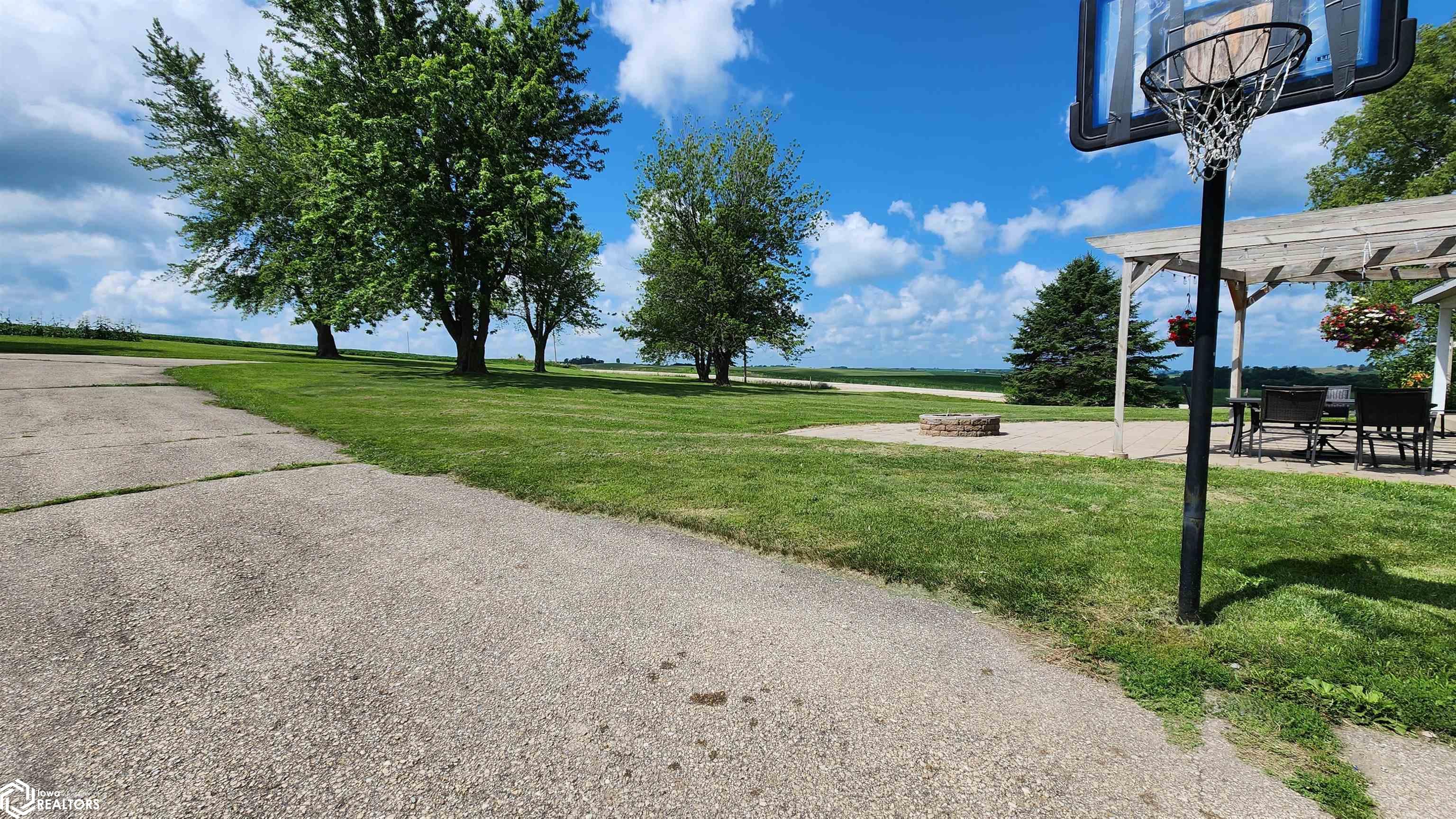 3445 Highway T47, Montour, Iowa image 27