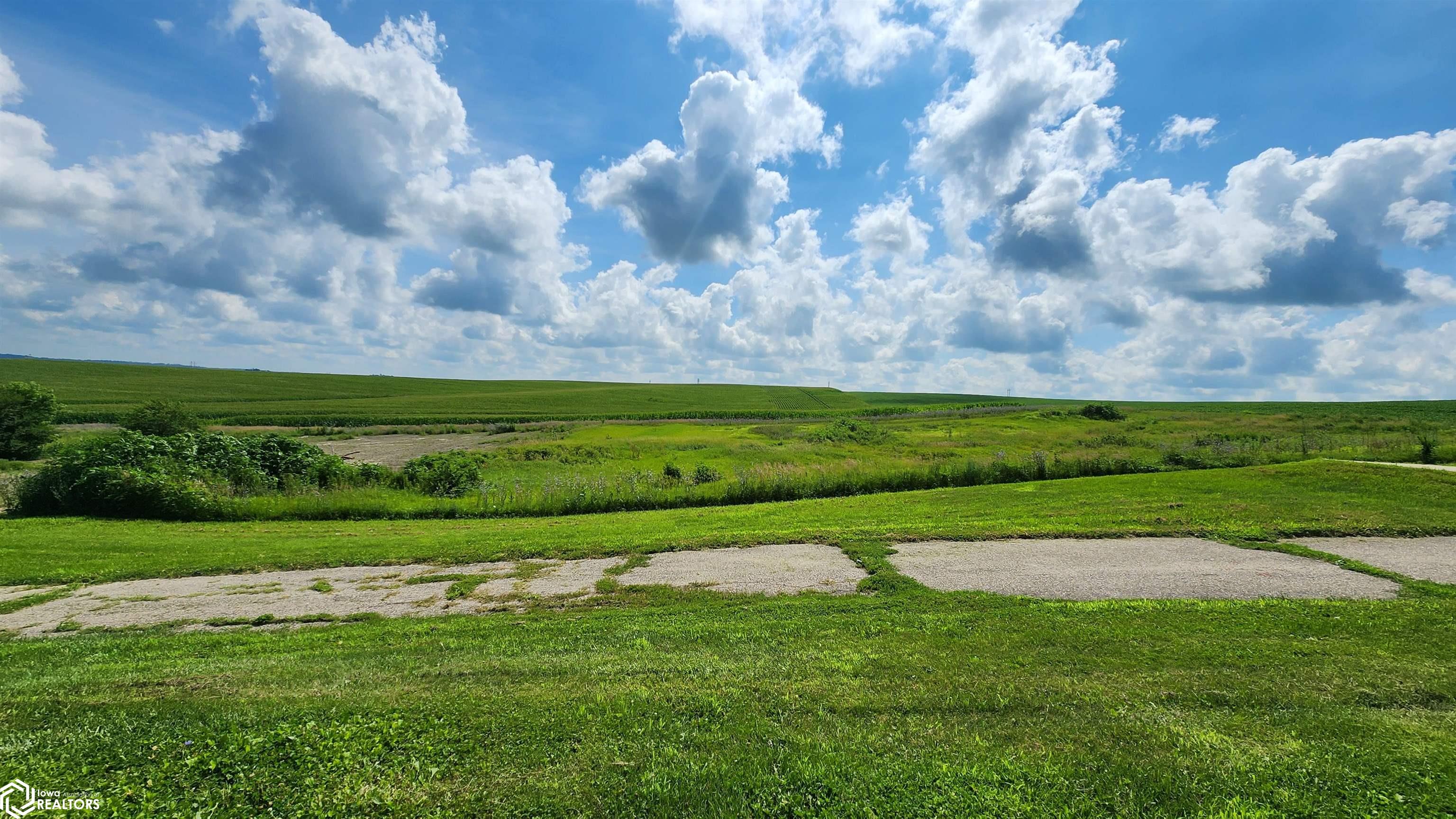 3445 Highway T47, Montour, Iowa image 7