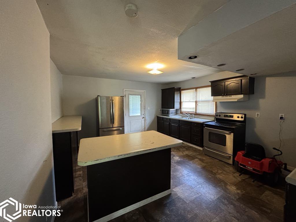 822 E Walden Street, Centerville, Iowa image 17