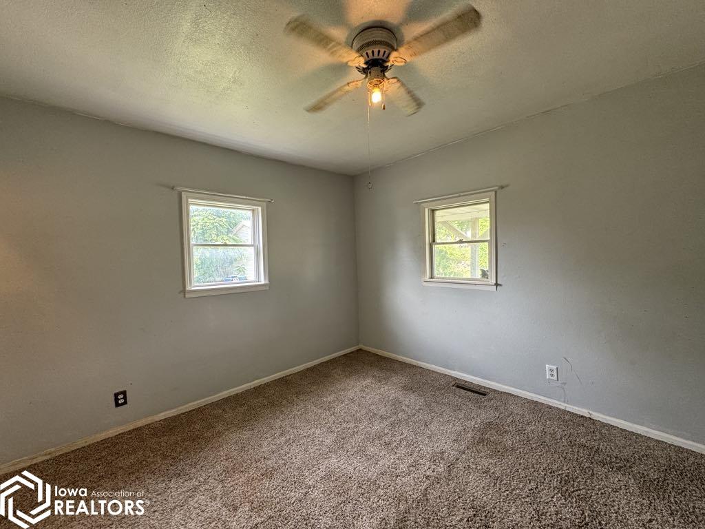 822 E Walden Street, Centerville, Iowa image 25