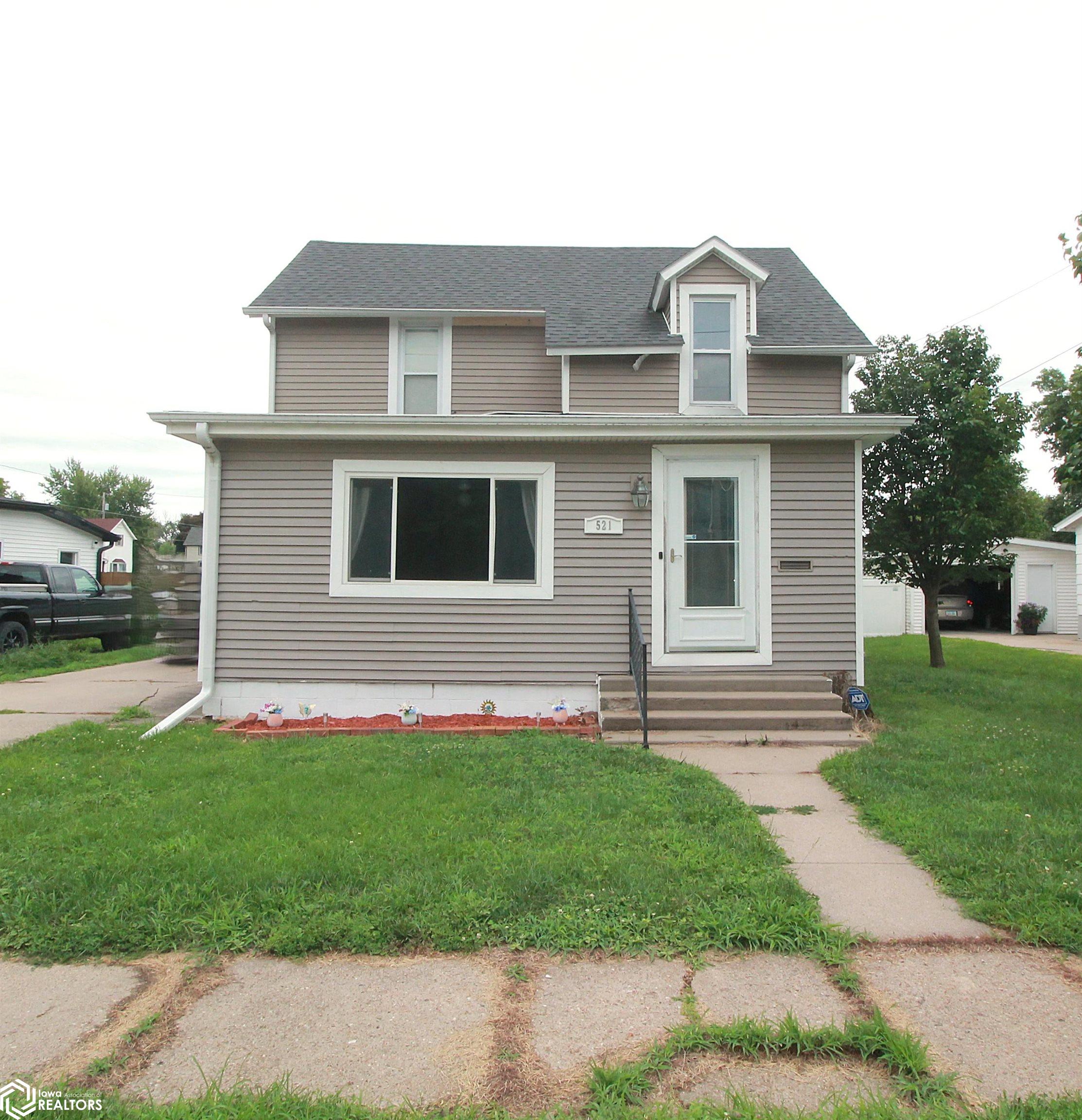 521 N 12th Street, Clarinda, Iowa image 1