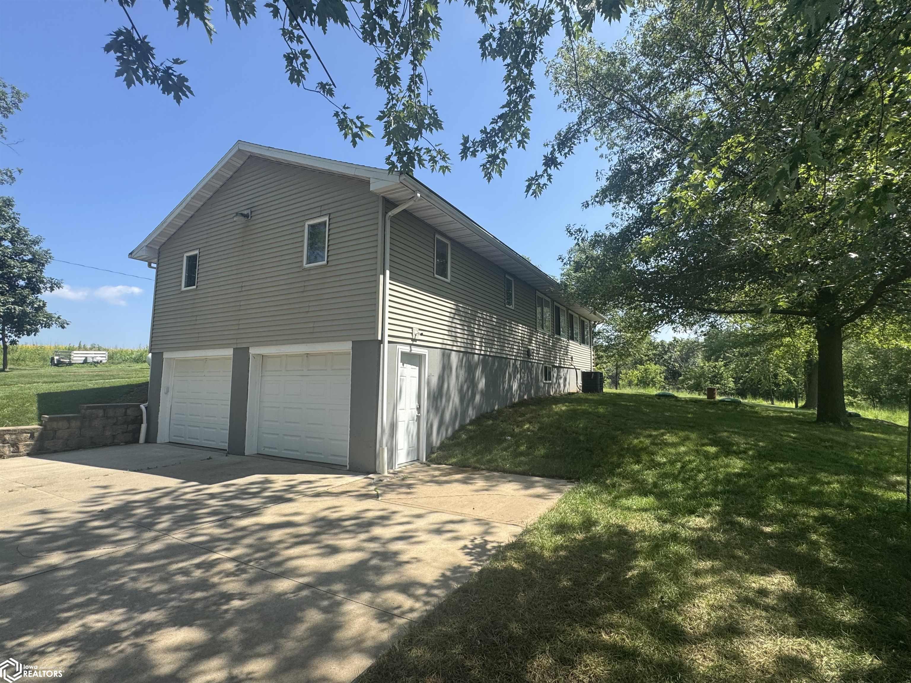 9232 Dahlonega Road, Ottumwa, Iowa image 2