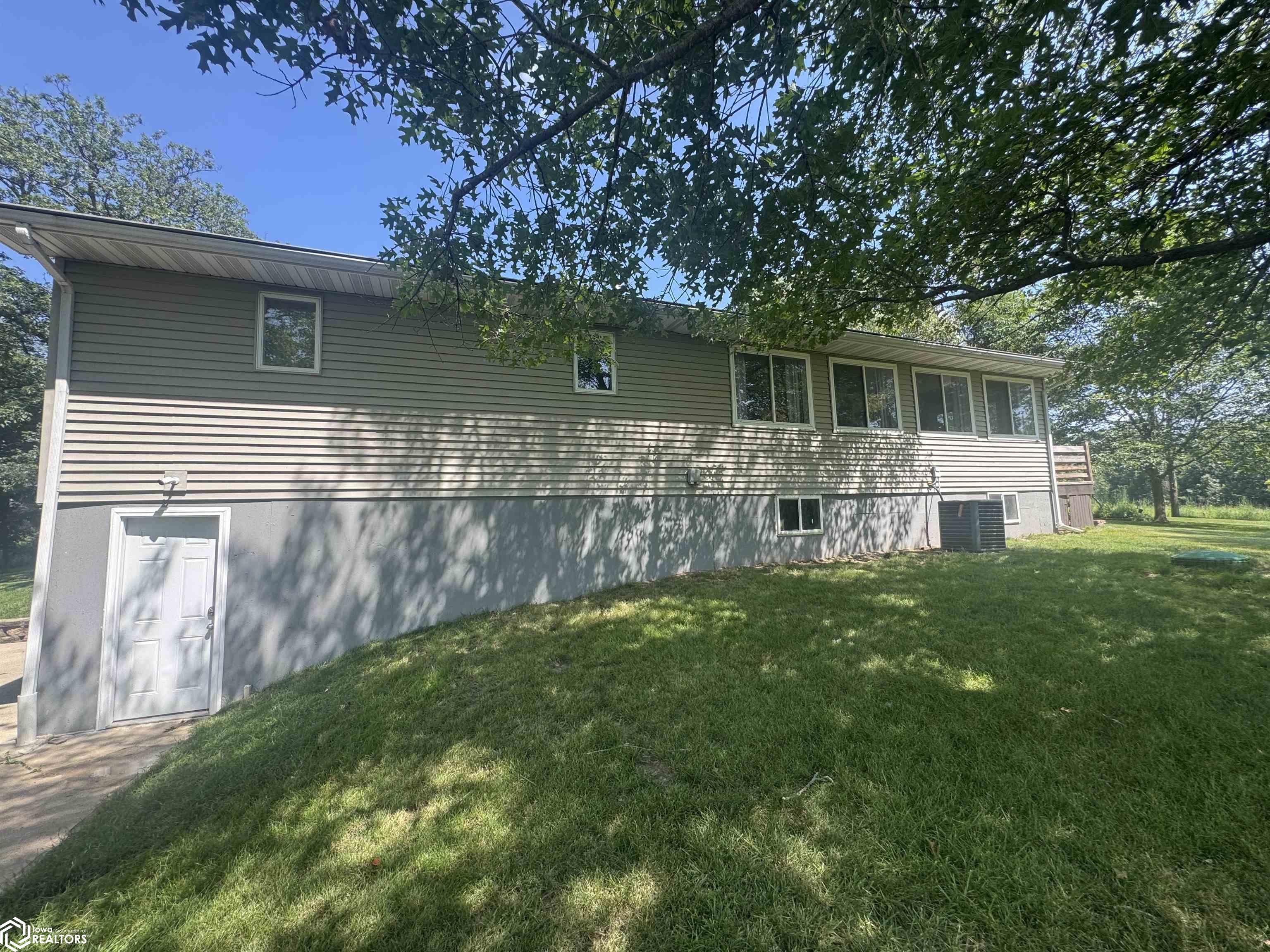 9232 Dahlonega Road, Ottumwa, Iowa image 3