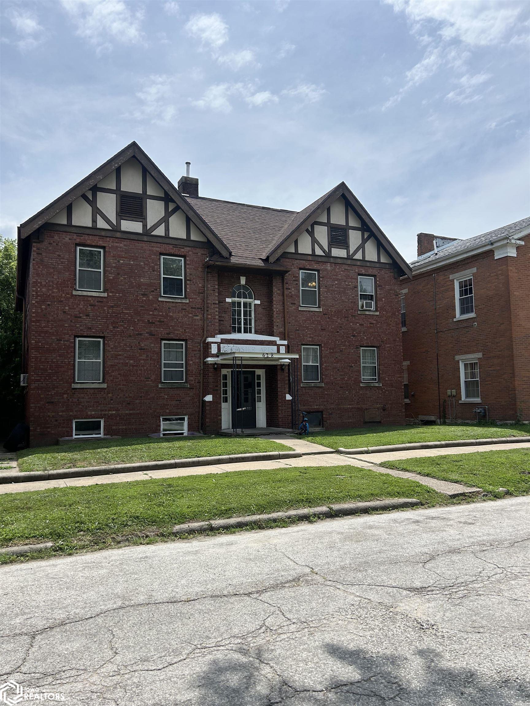 628 Avenue F, Fort Madison, Iowa image 1