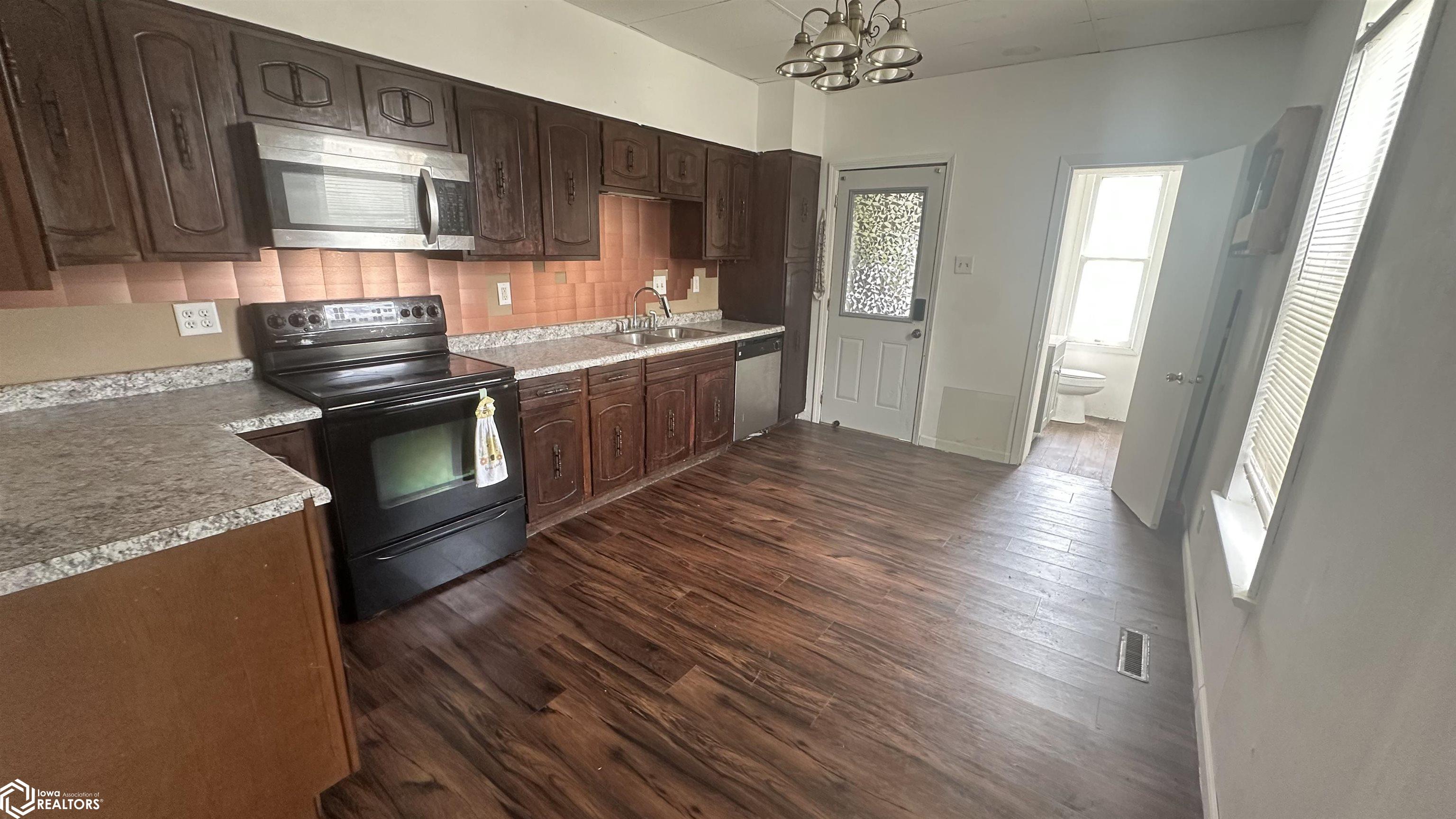 1432 Avenue D, Fort Madison, Iowa image 6
