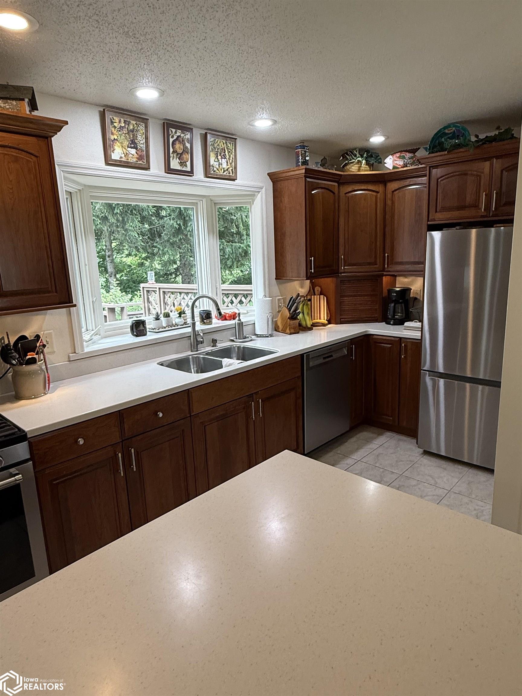 3359 Country Club Lane, Fort Madison, Iowa image 12