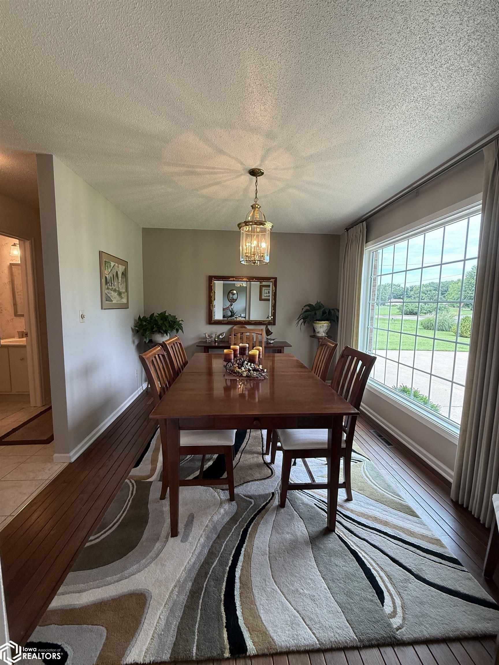 3359 Country Club Lane, Fort Madison, Iowa image 9