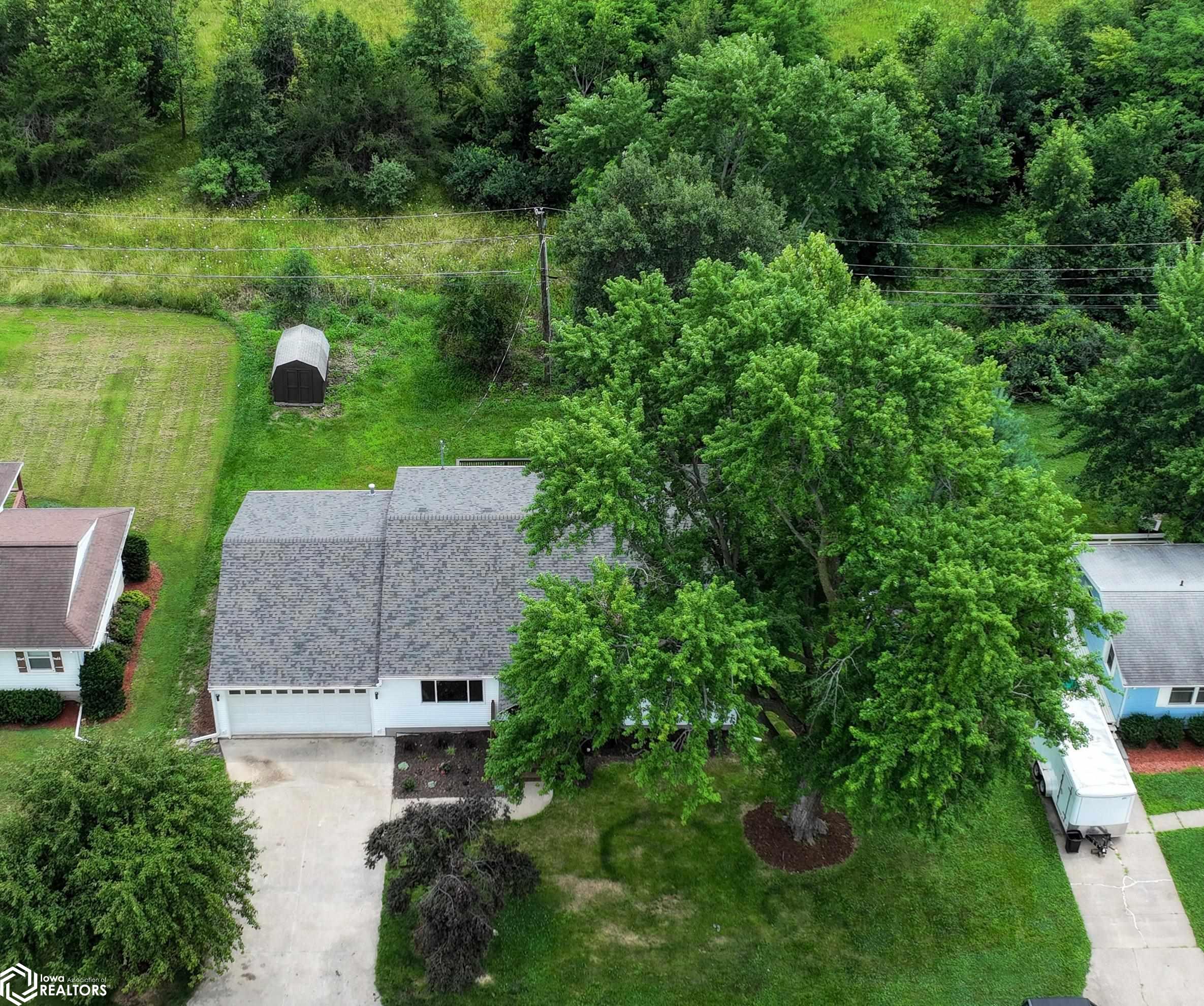 500 E Buchanan Avenue, Fairfield, Iowa image 24