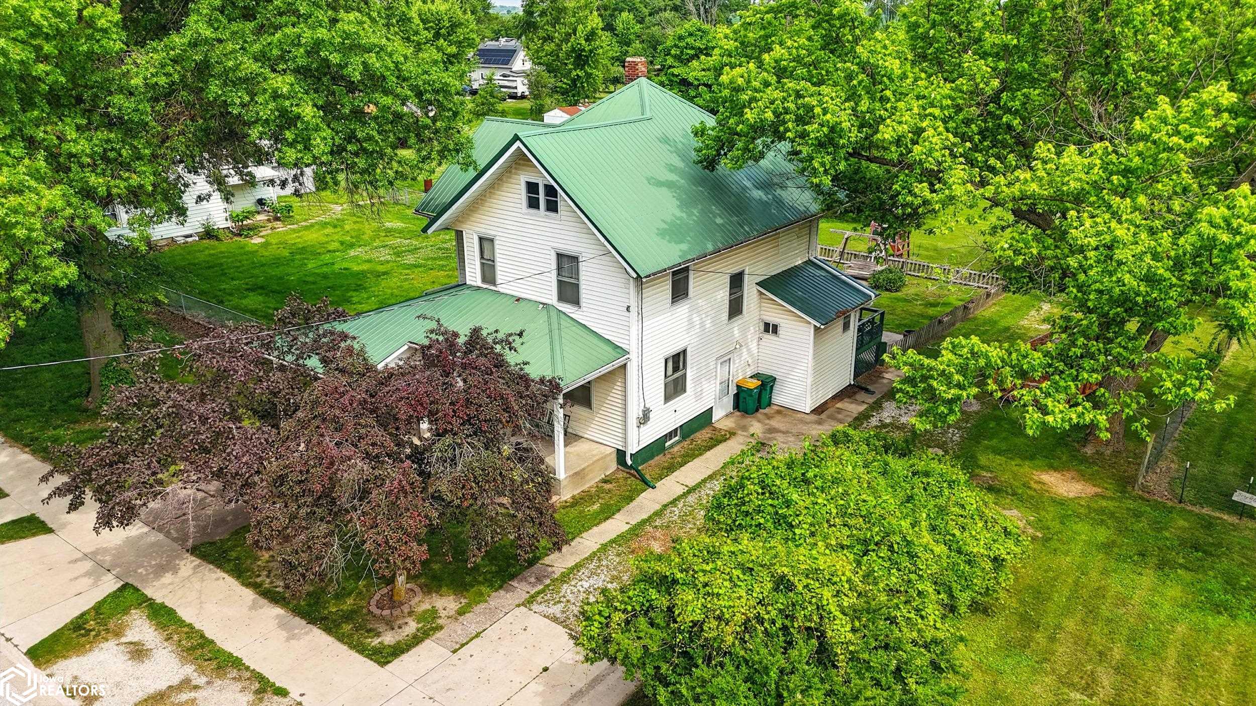 301 W Fountain Street, Brighton, Iowa image 1